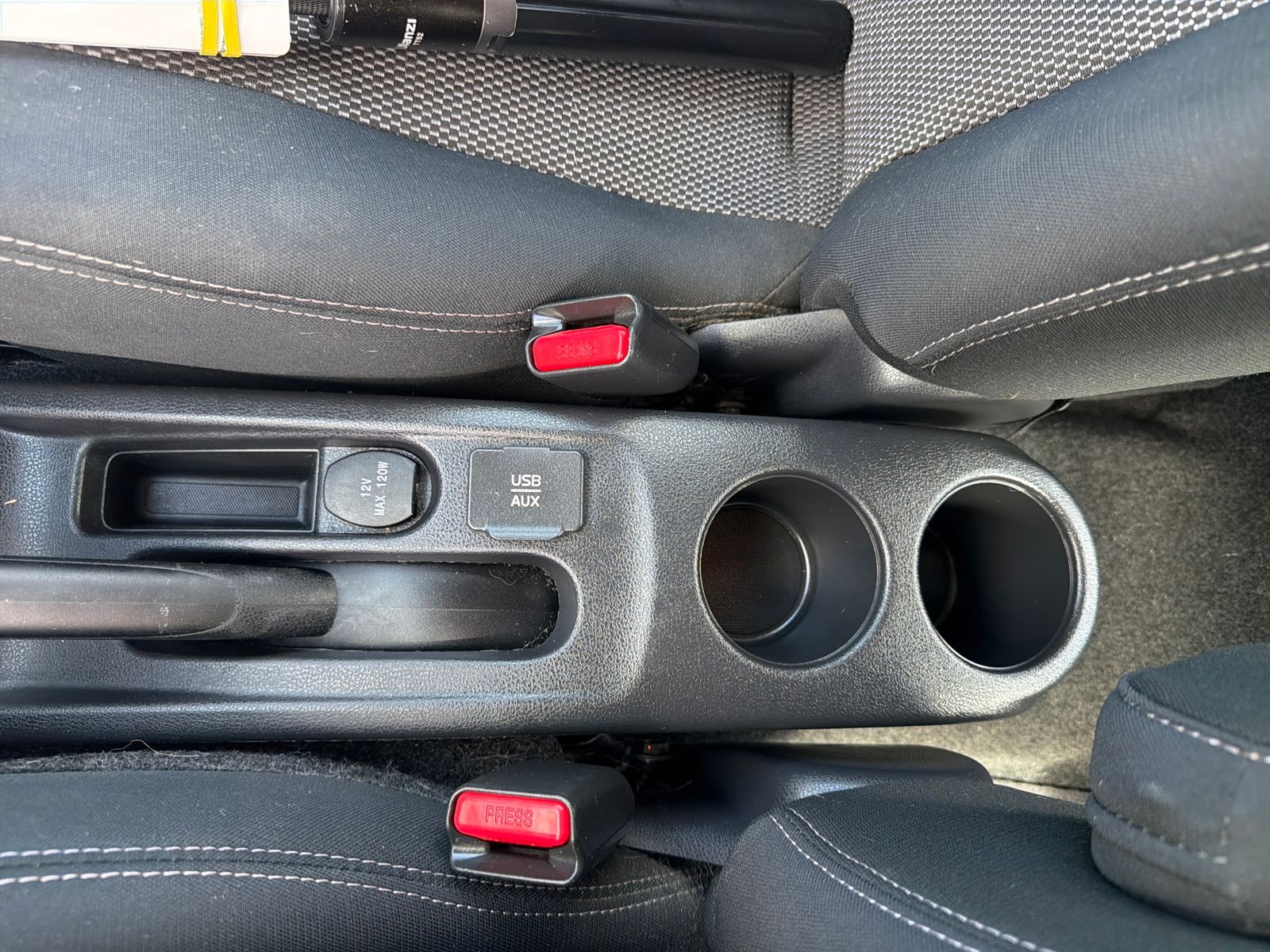 Used 2015 Nissan Versa 1.6 SV 4D Sedan