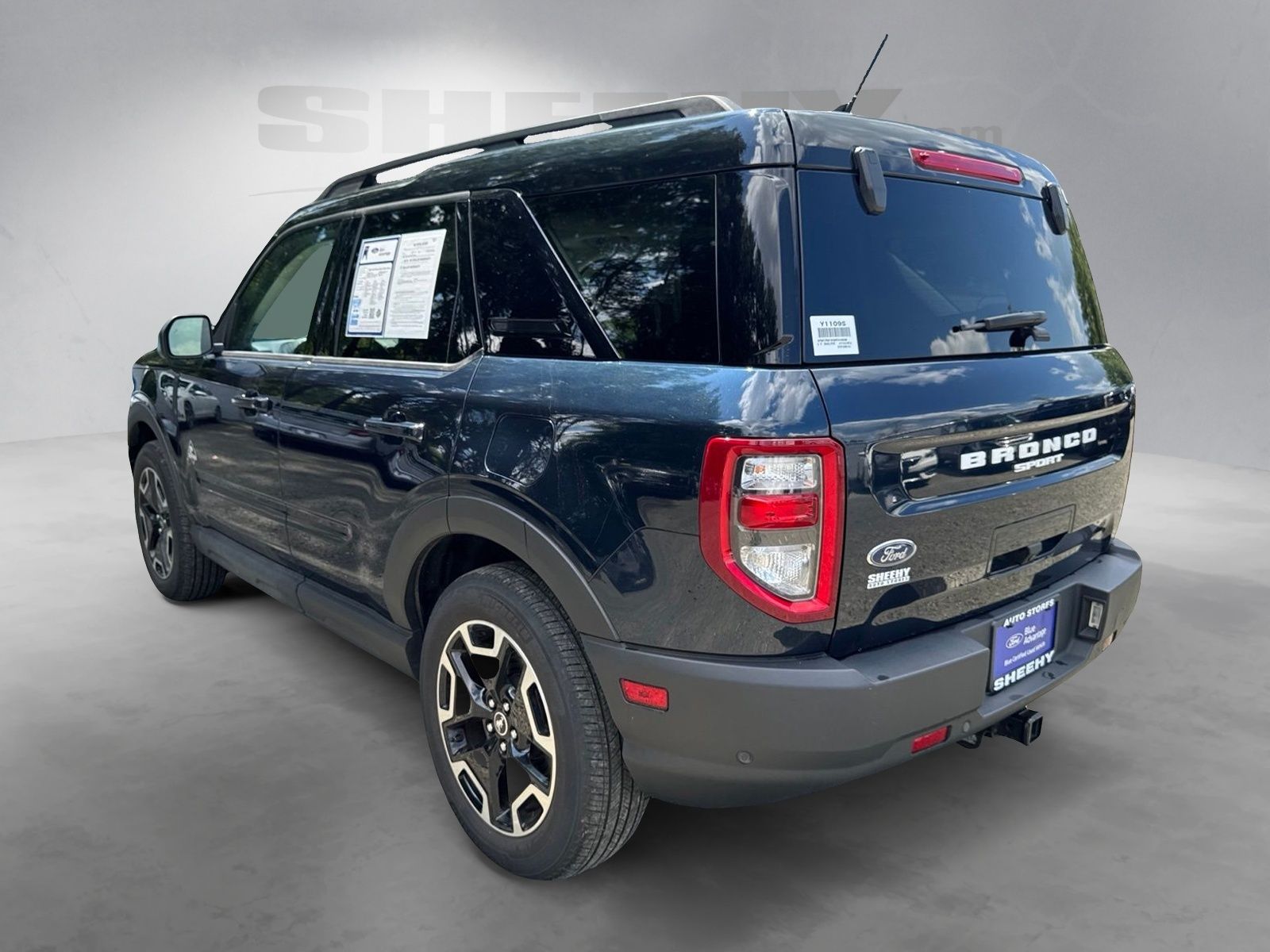 Certified Used 2021 Alto Blue Metallic Tinted Clearcoat Ford Outer Banks image 14