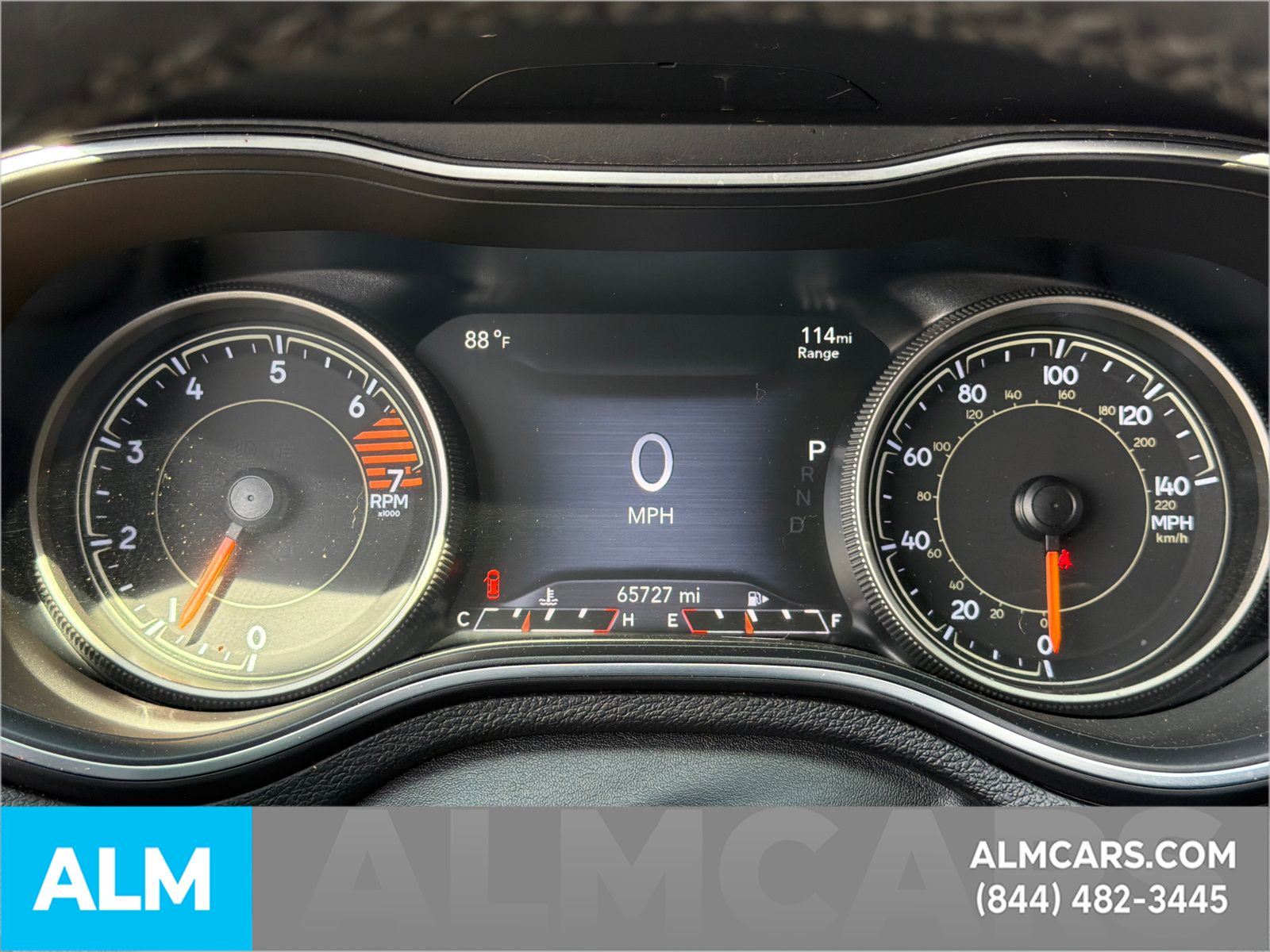 Used 2019 Silver Jeep Limited image 31
