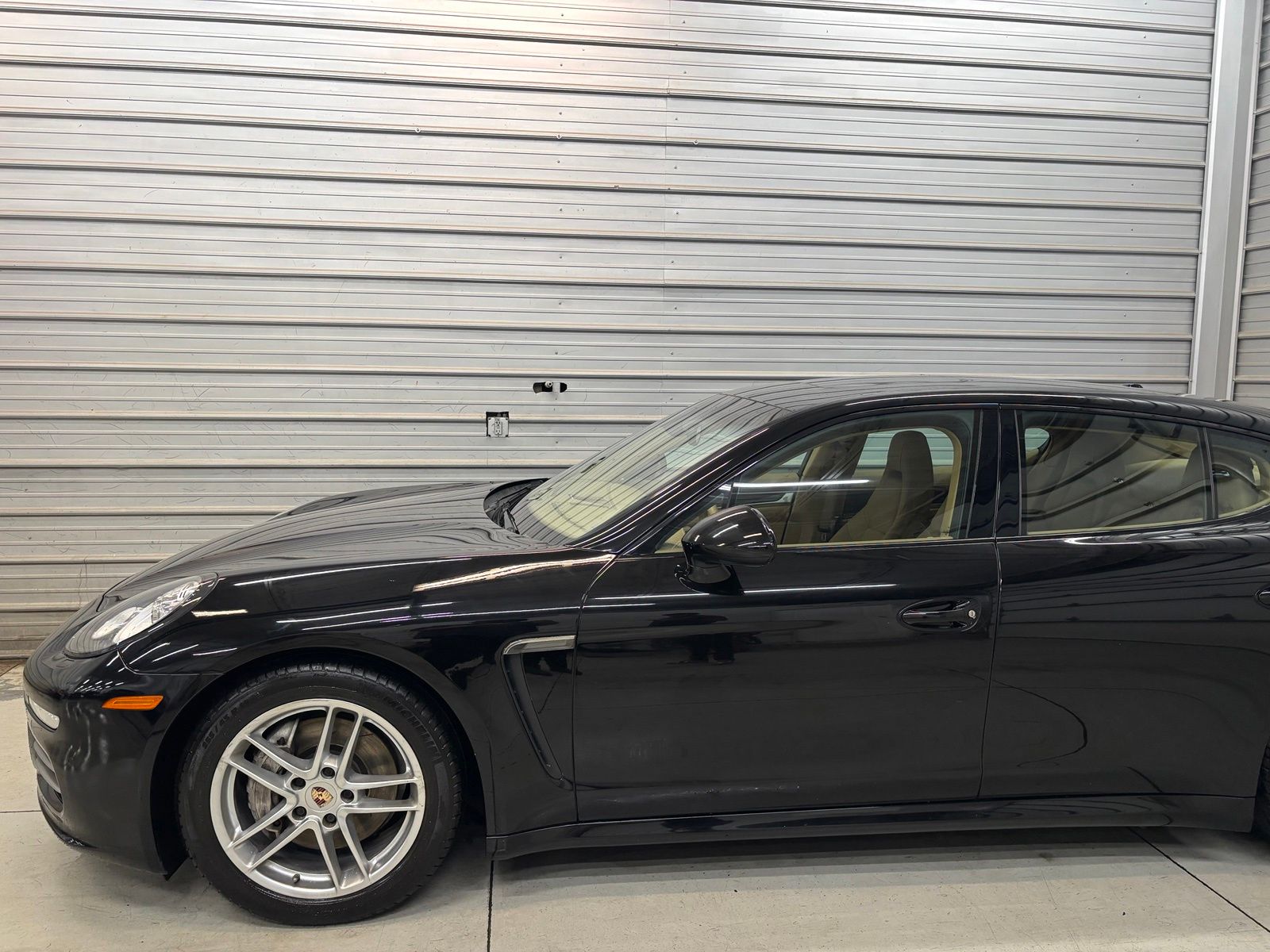 Photo 3 of 2014 Porsche Panamera 4