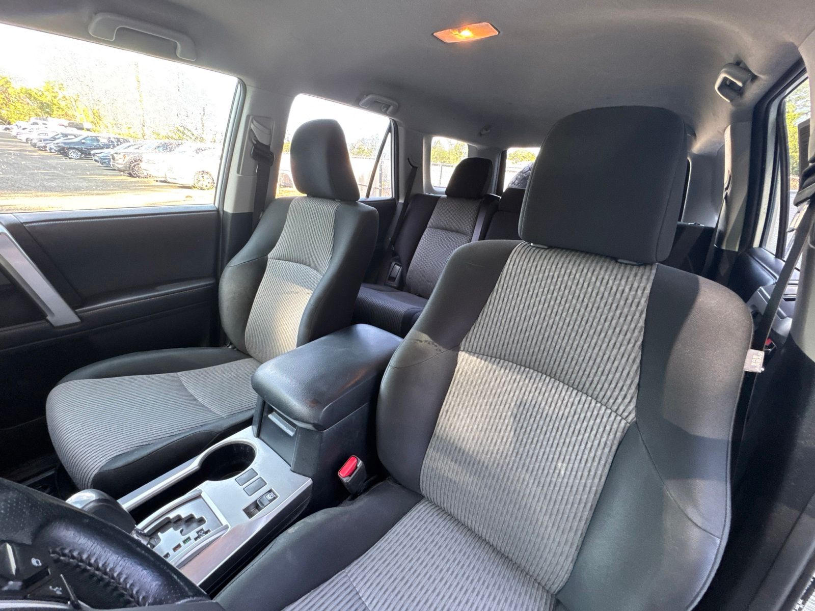 Used 2018 Super White Toyota SR5 image 25