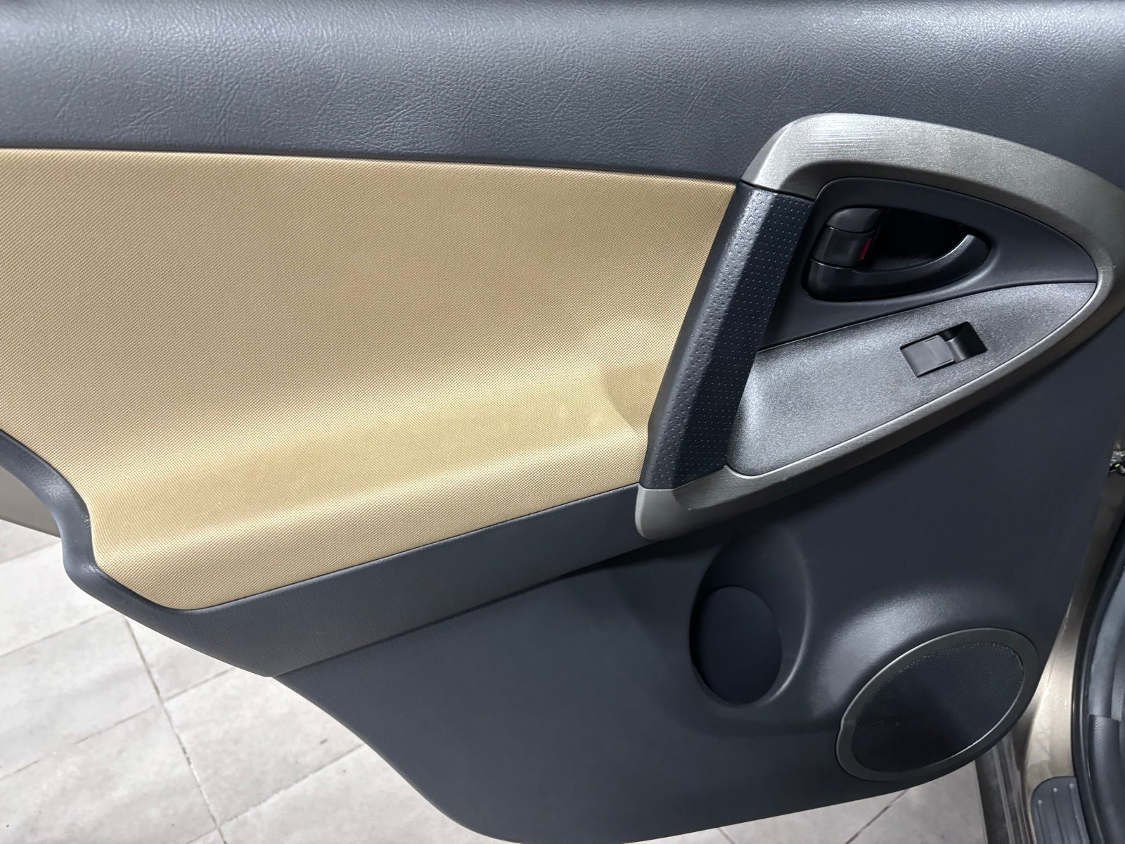 Used Car 2009 Toyota Rav4  Base For Sale Under $10,000 In Austin, Texas