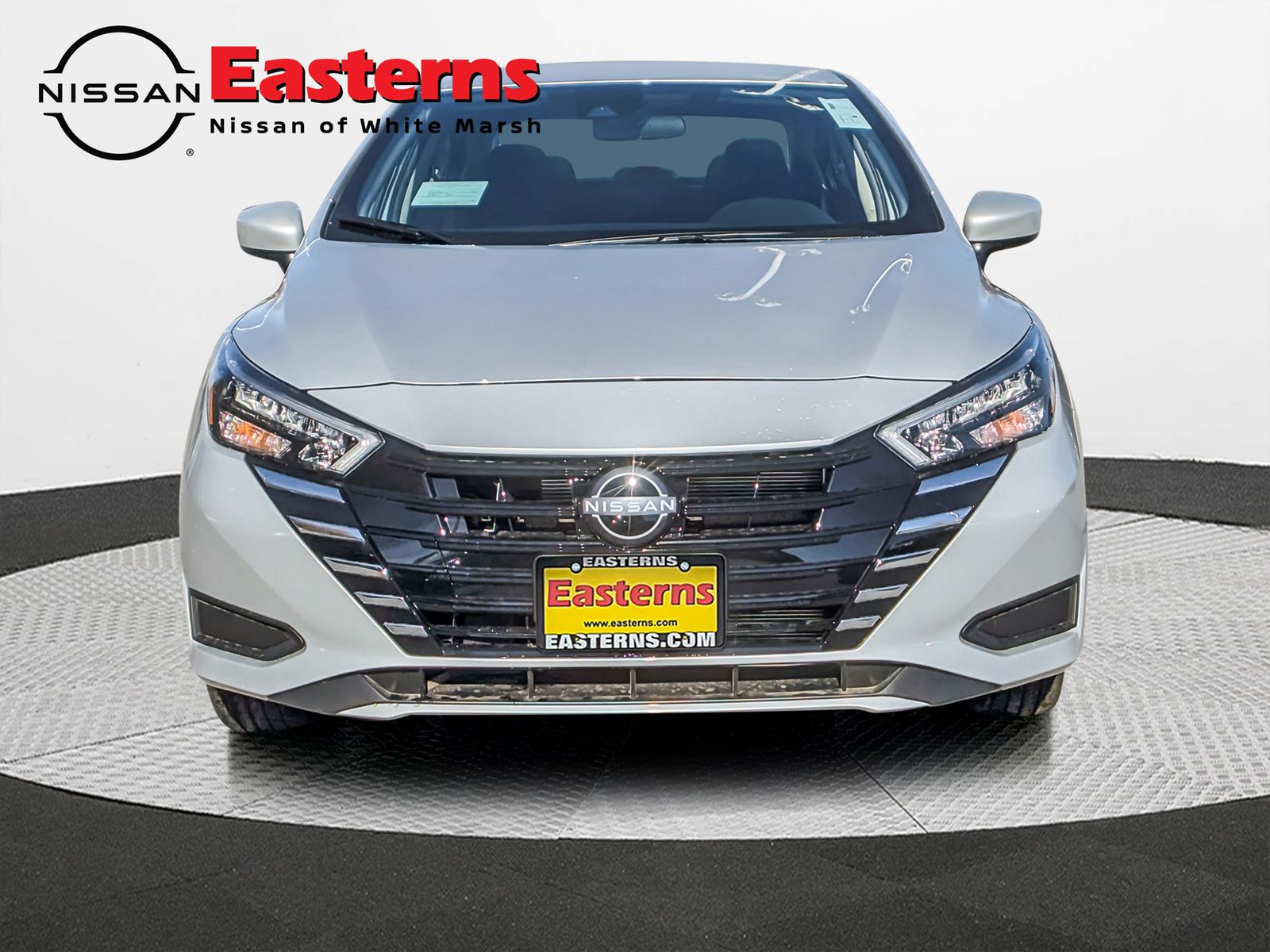 2025 Nissan Versa Sedan SV photo 4