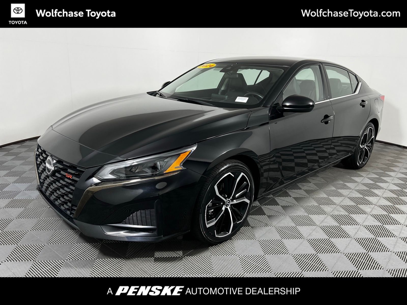 2024 Nissan Altima SR