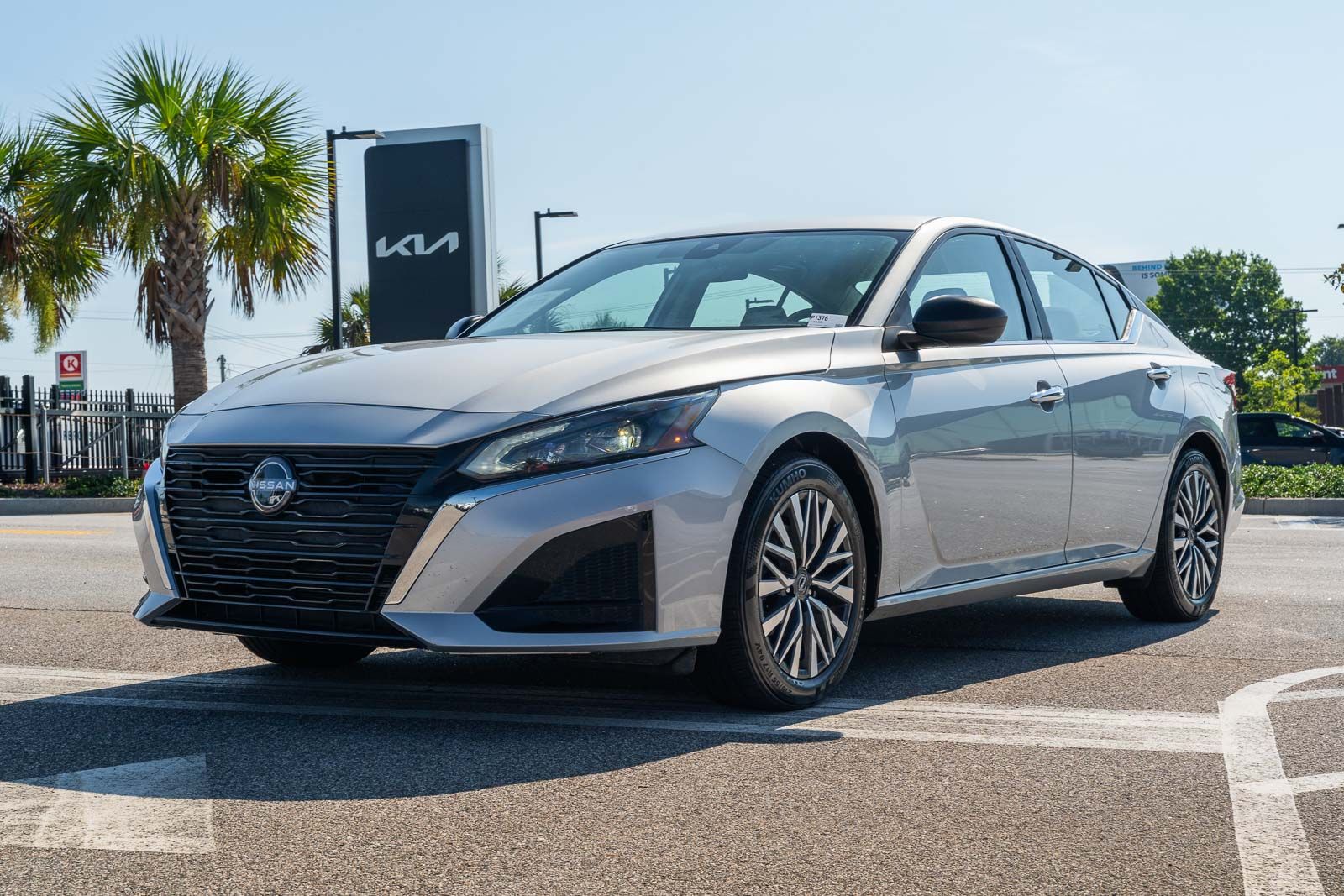 Used 2025 Nissan Altima Sedan