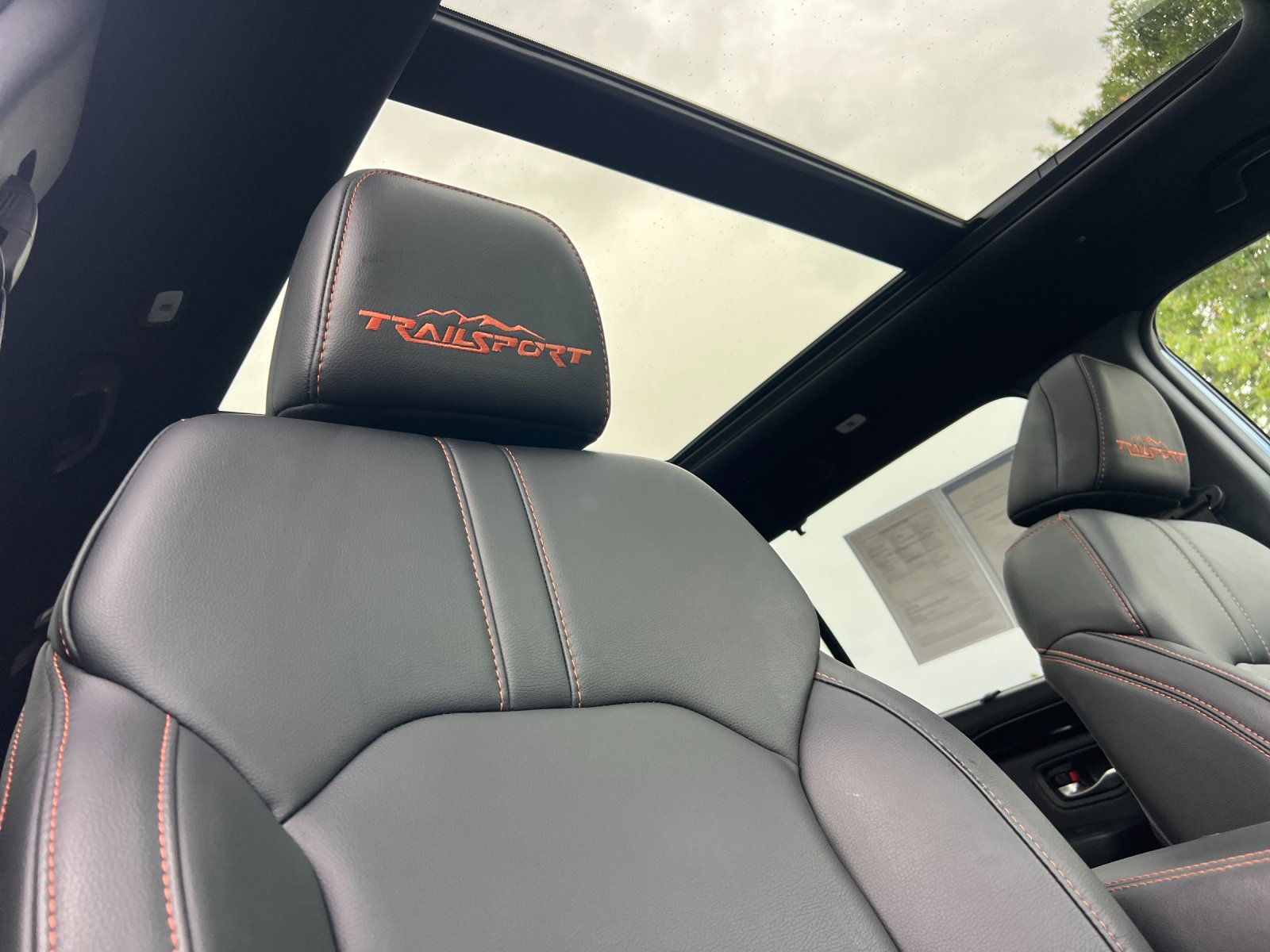 2025 Honda Pilot TrailSport — full photo 18 of 29