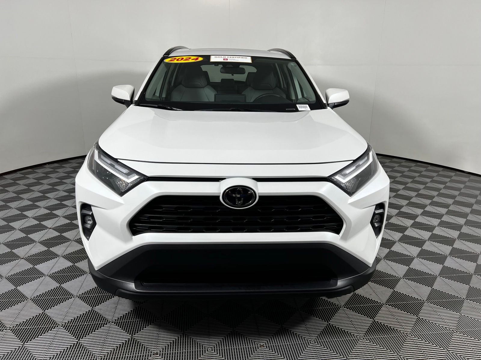 Thumbnail: 2024 Toyota RAV4 - 2
