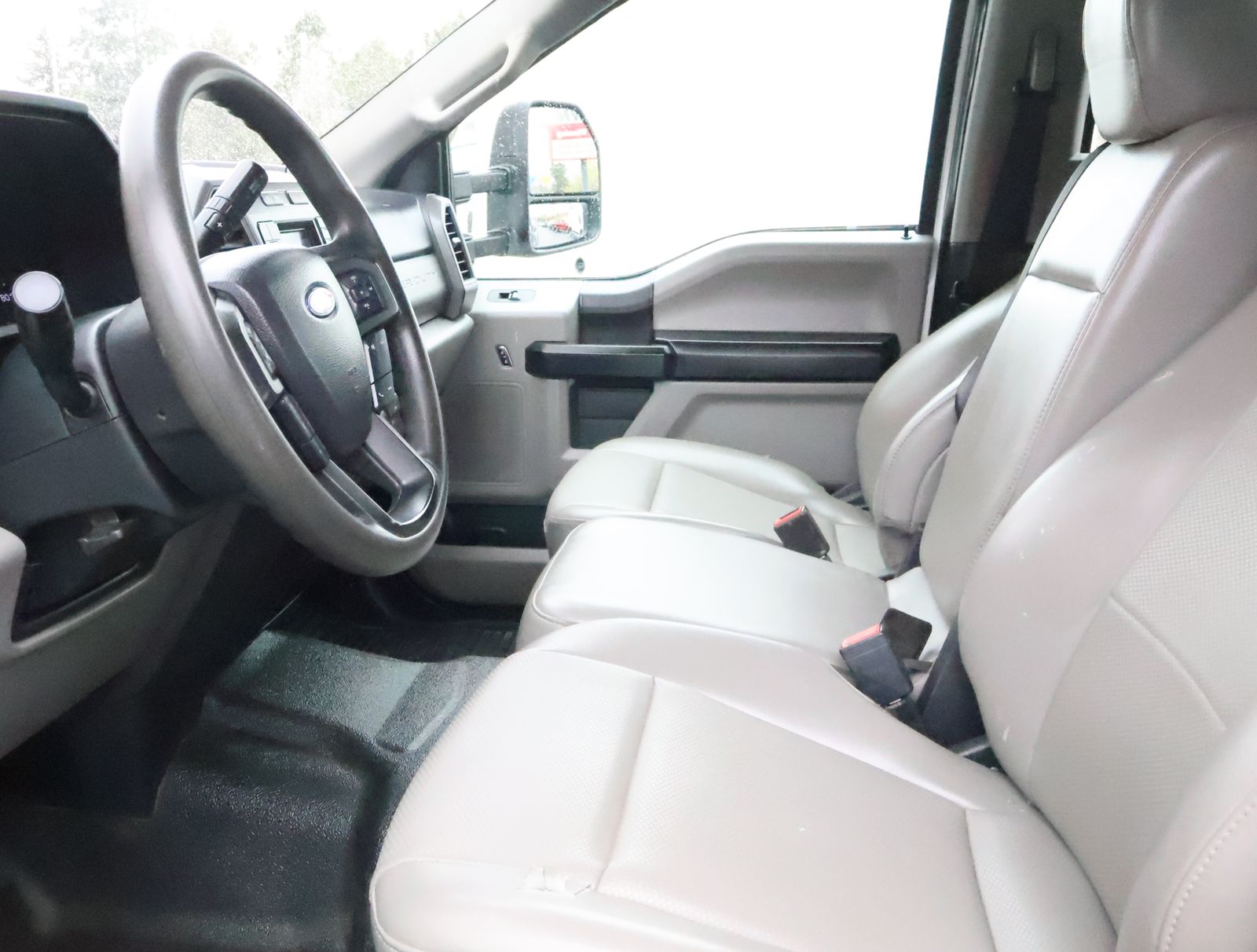 2020 Ford F-350SD XL photo