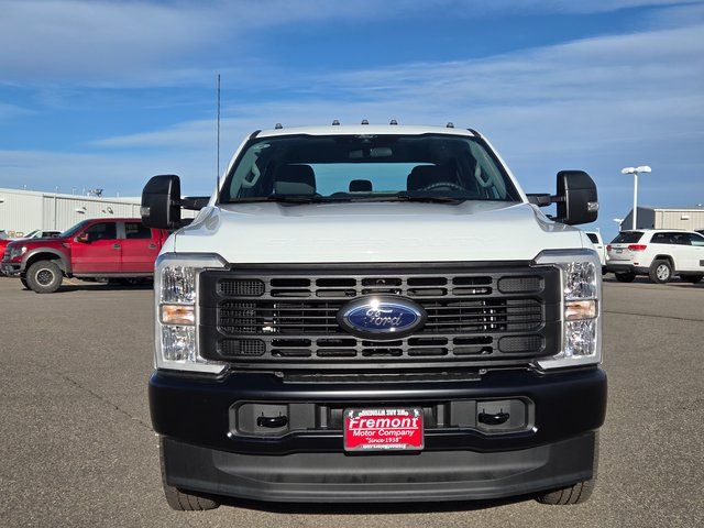 2026 Ford F-350SD thumbnail 10