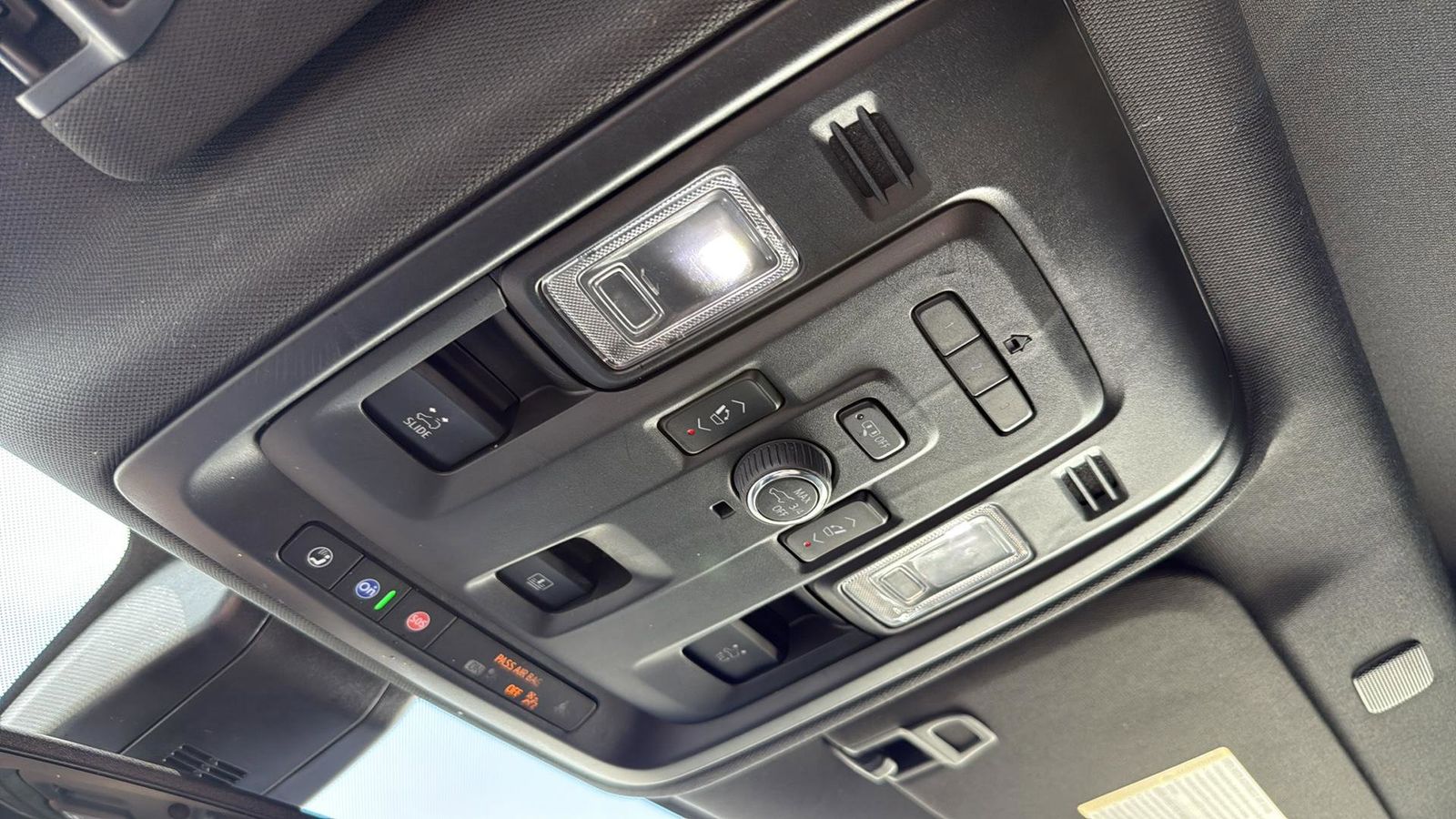 Used Car 2022 Chevrolet Suburban  Z71 For Sale Under $50,000 In Austin, Texas