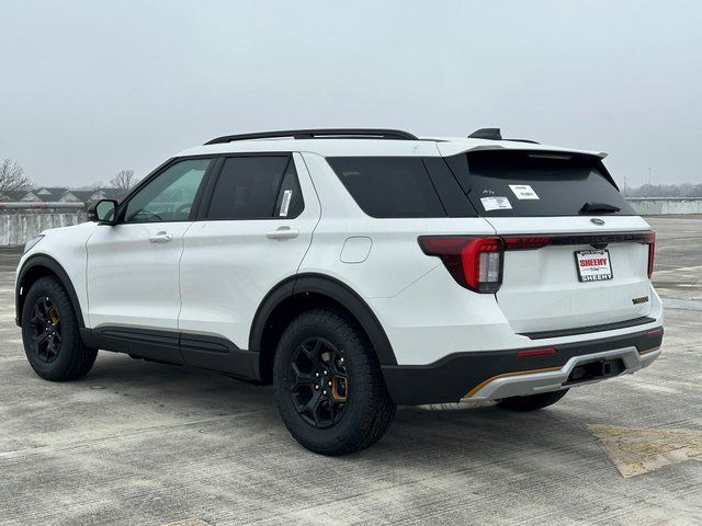 New 2026 Star White Metallic Tri-Coat Ford Tremor image 3