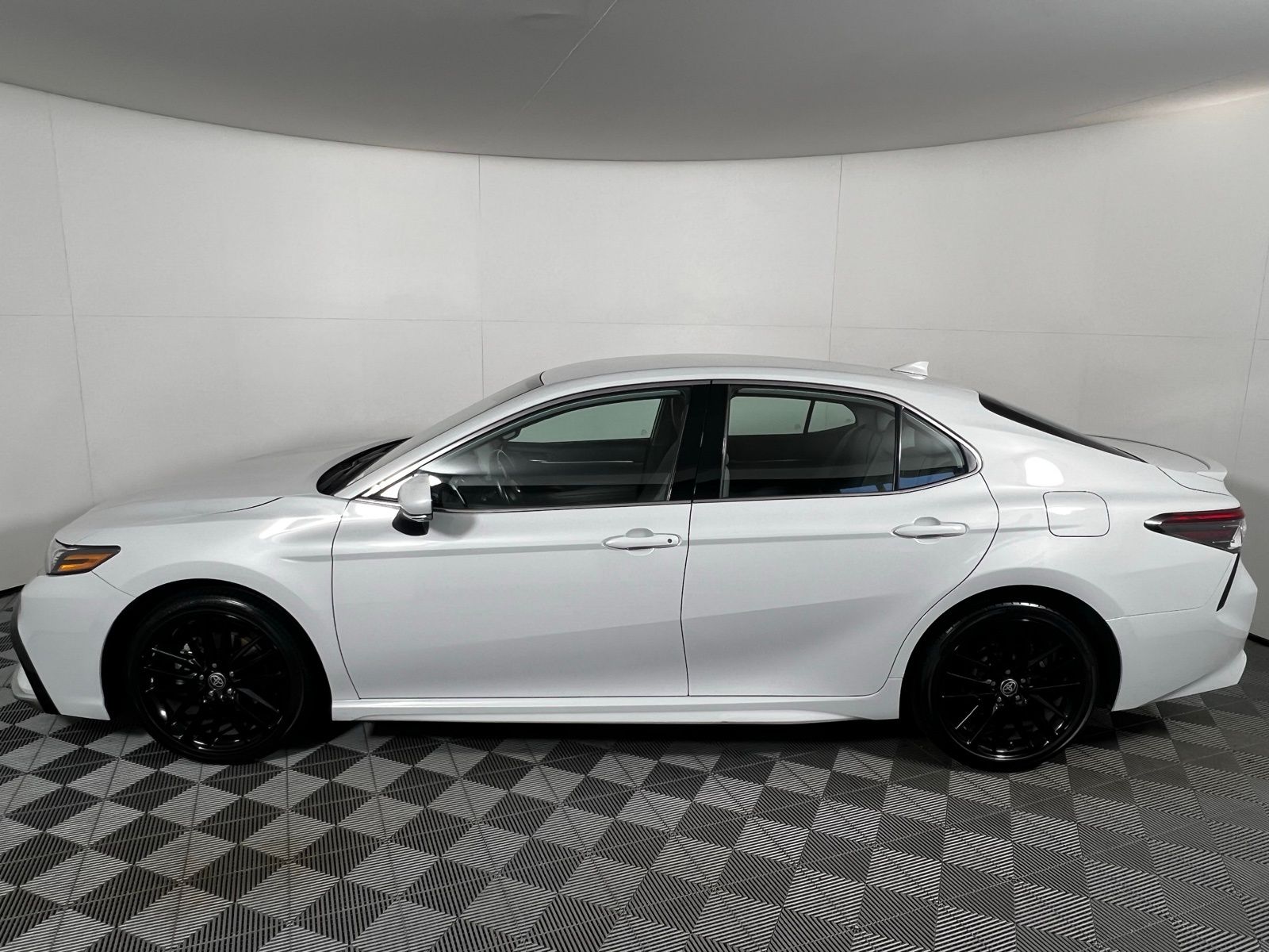 Thumbnail: 2024 Toyota Camry - 7