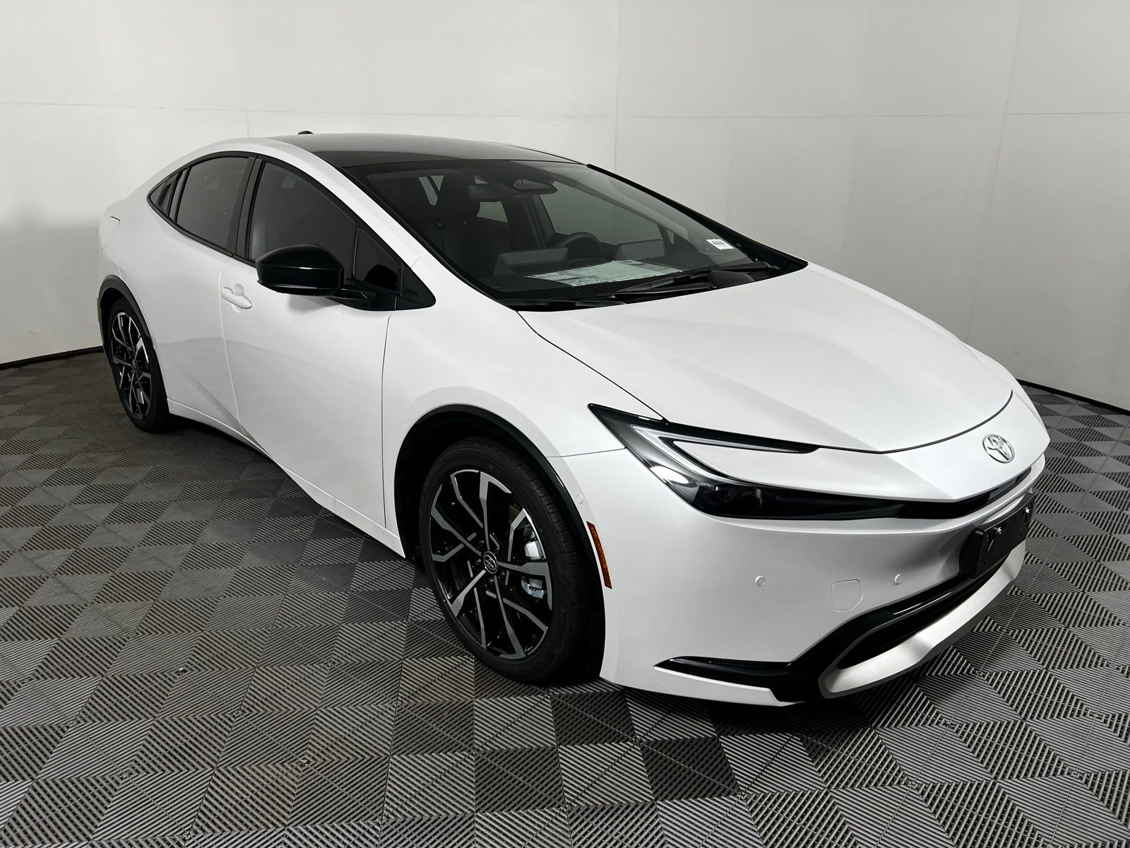 Thumbnail: 2026 Toyota Prius - 3