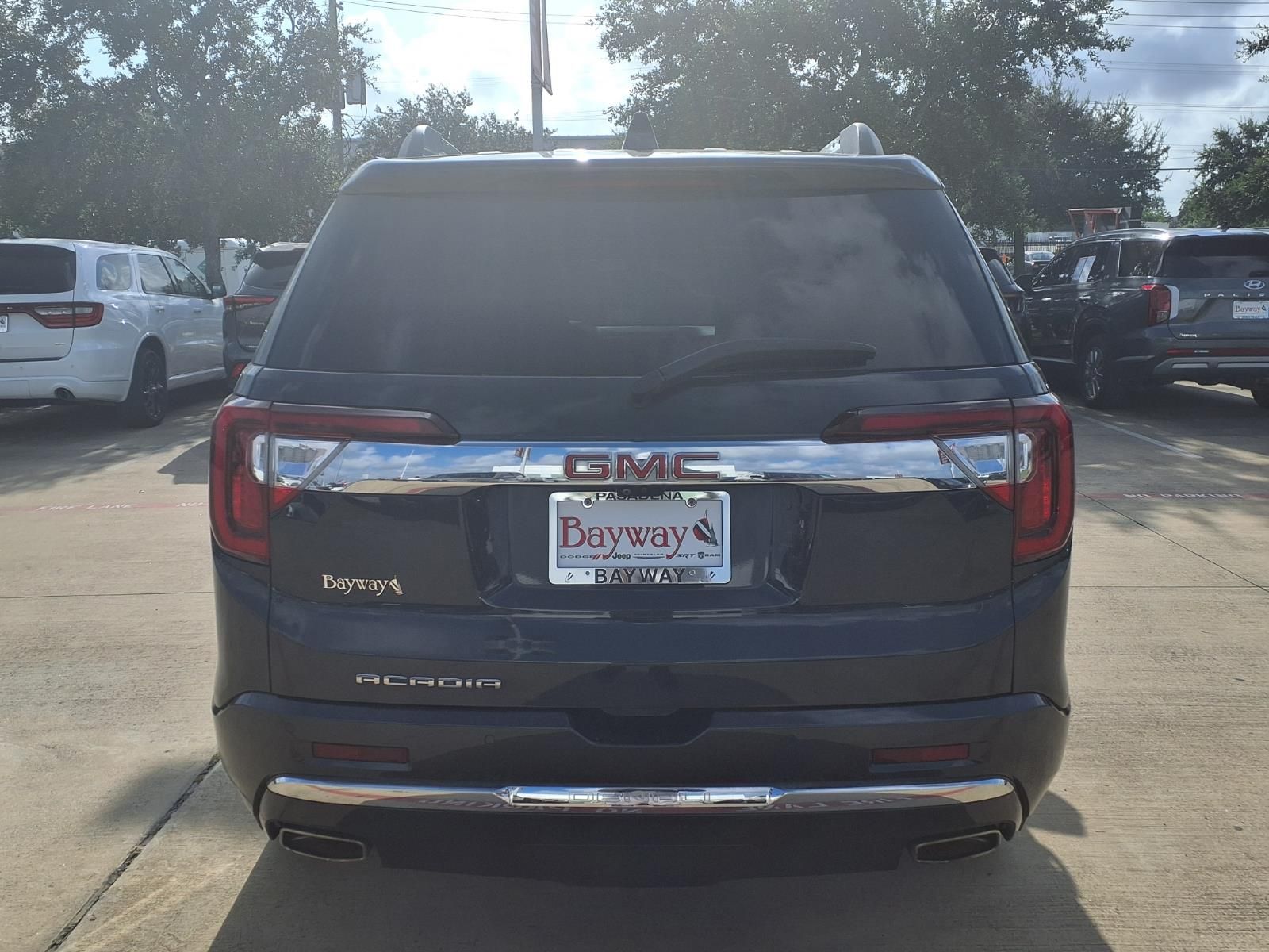 2022 GMC Acadia Denali Green at AutoSavvy Houston Southwest