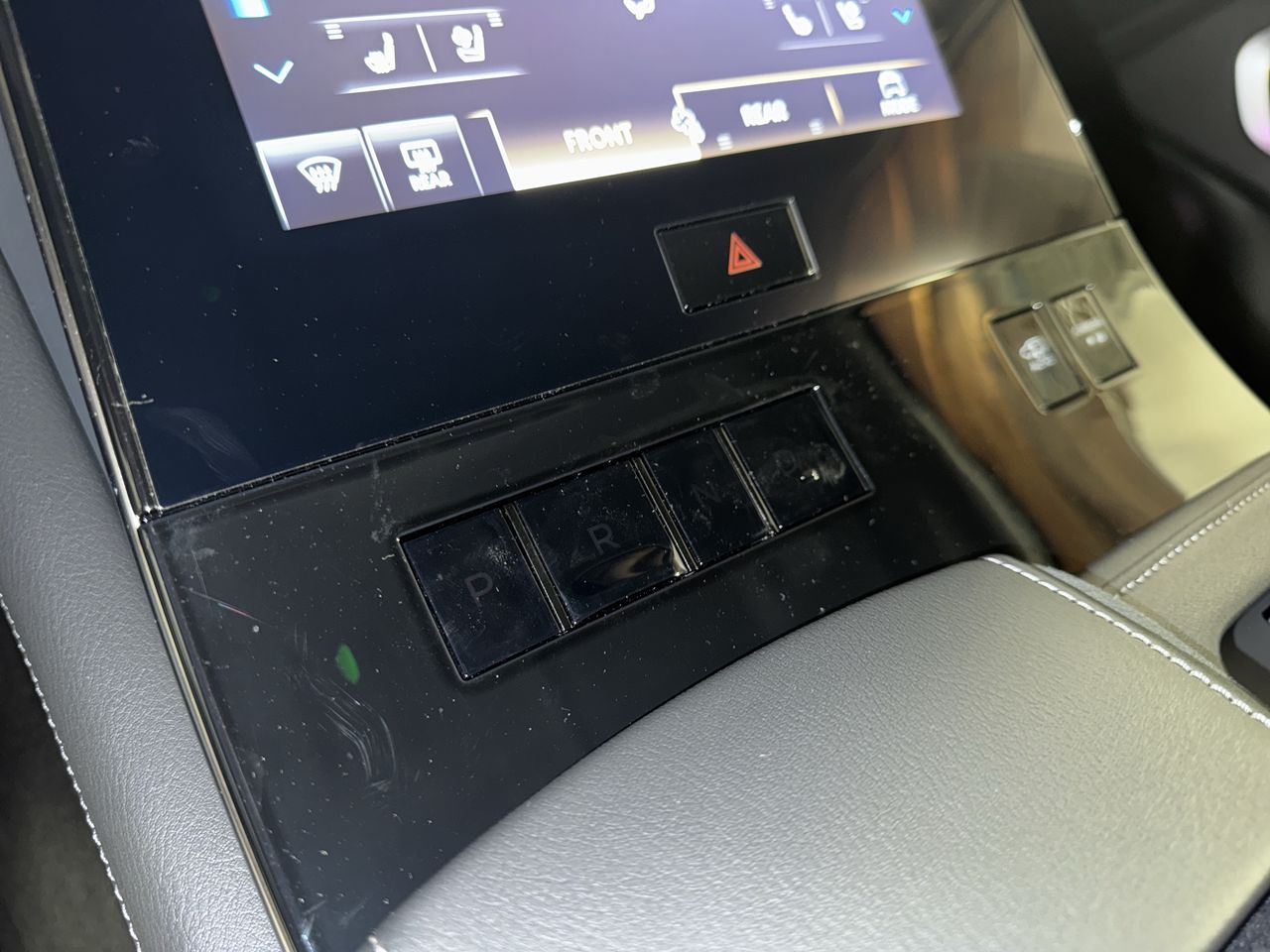 2025 Infiniti QX80 Sensory photo 24