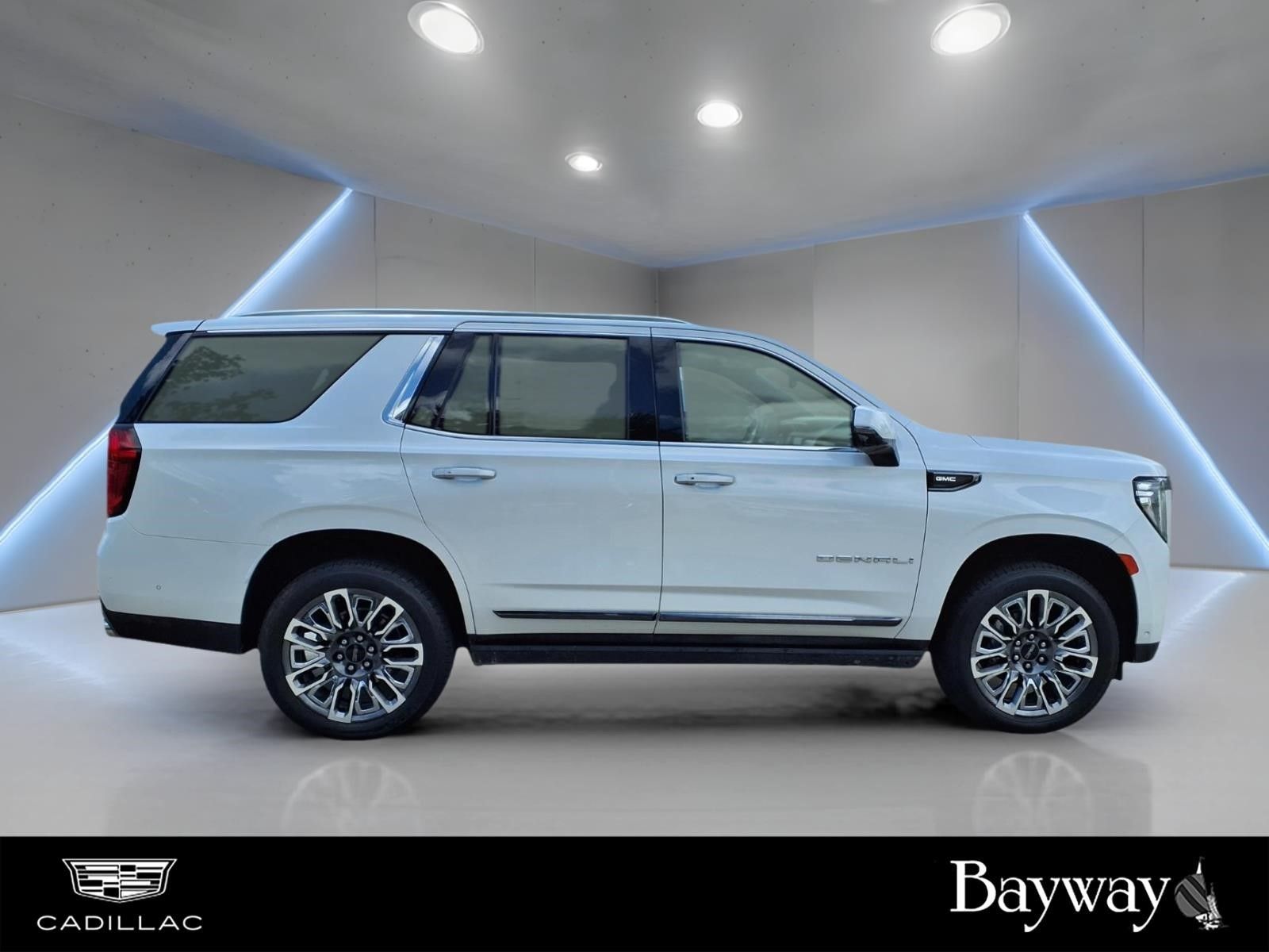 2023 GMC Yukon Denali Ultimate White at DeMontrond Auto Country