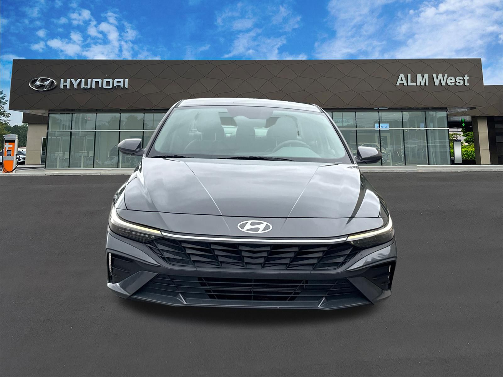 Used 2024 Gray Hyundai SE image 2
