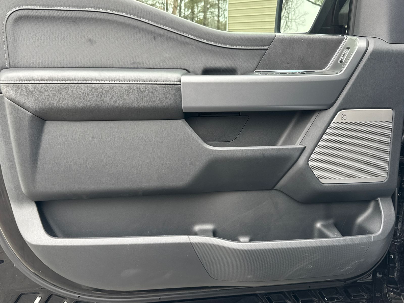 New 2026 Agate Black Metallic Ford XLT image 12