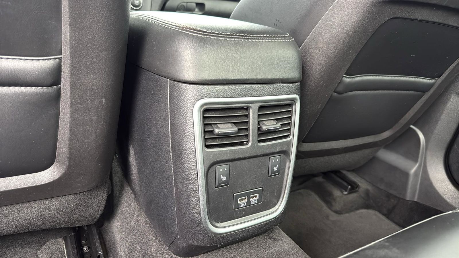 Used Car 2015 Dodge Charger  Sxt For Sale Under $15,000 In Austin, Texas