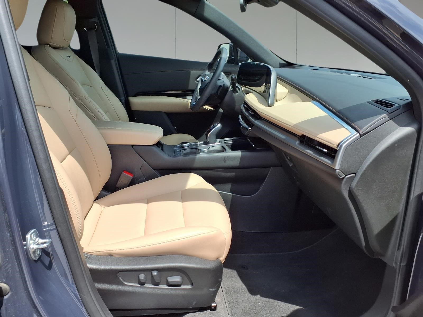 2024 Cadillac XT4 Luxury Black at Bayway Cadillac of The Woodlands