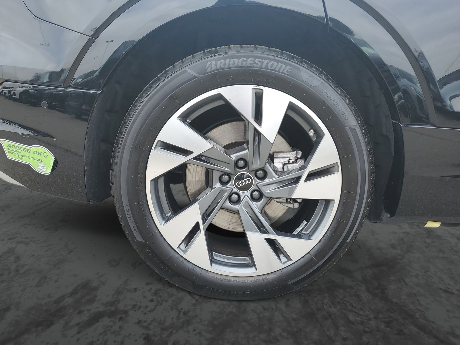 Vehicle photo