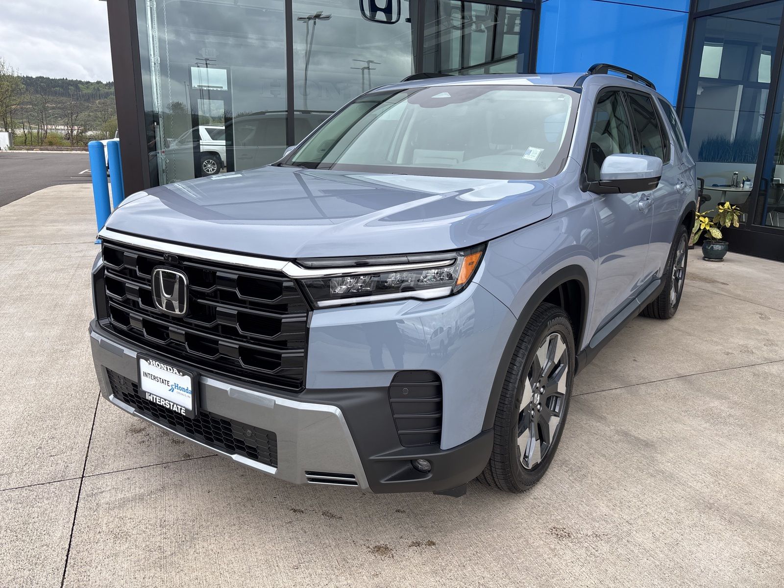 2026 Honda Pilot Touring AWD's photo