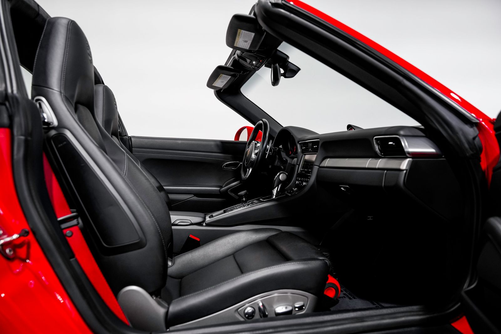 2015 Porsche 911 Targa 4S — photo 32