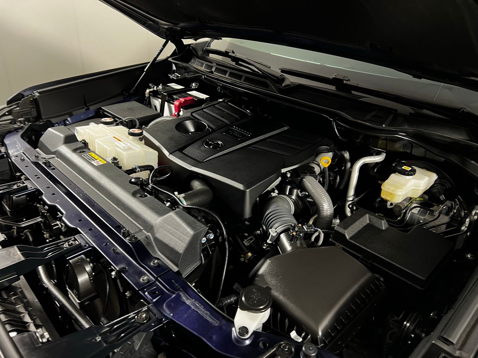 Thumbnail: 2024 Toyota Tundra - 10