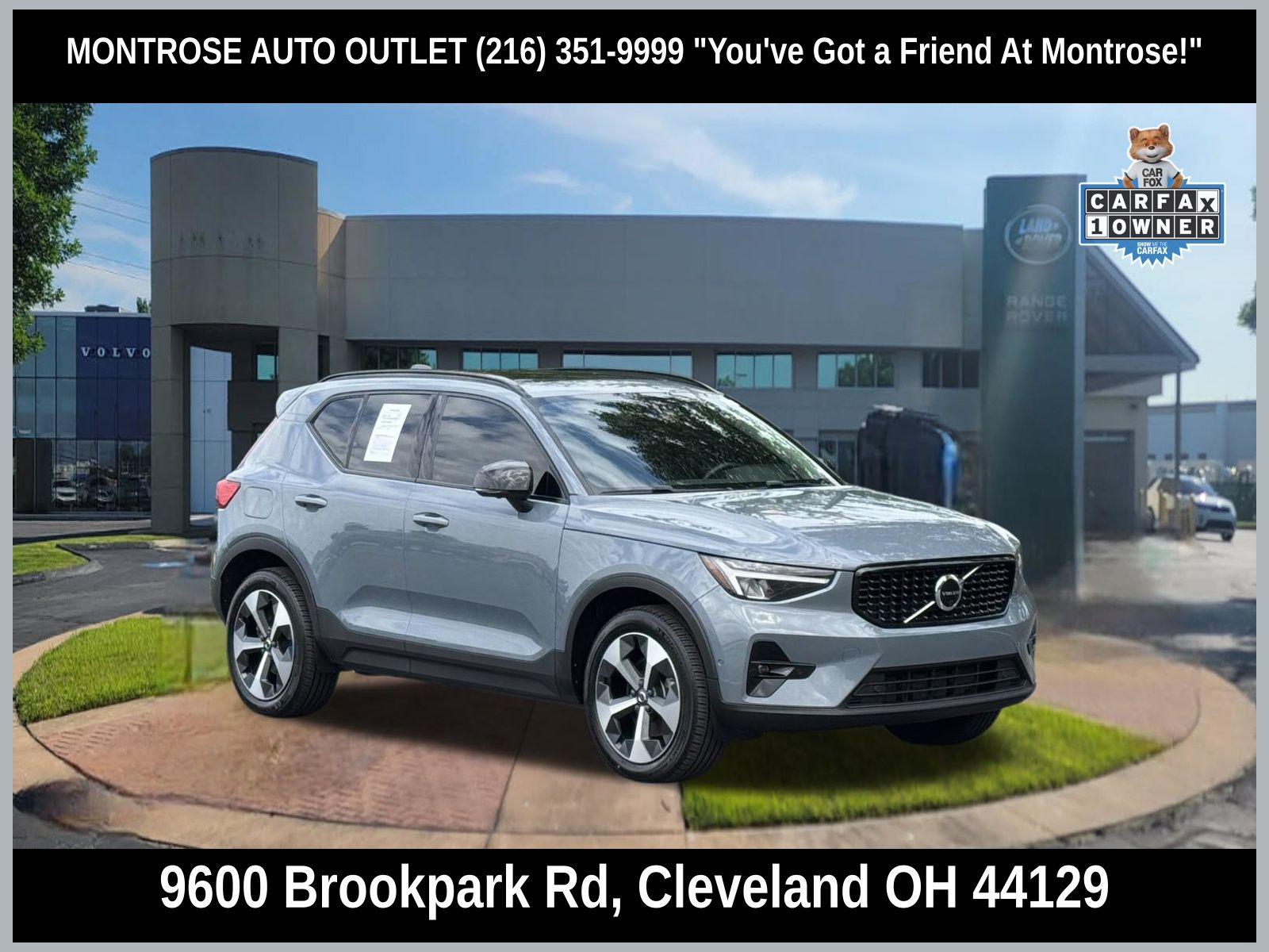  2023 Volvo XC40 B5 Plus Dark Theme AWD   