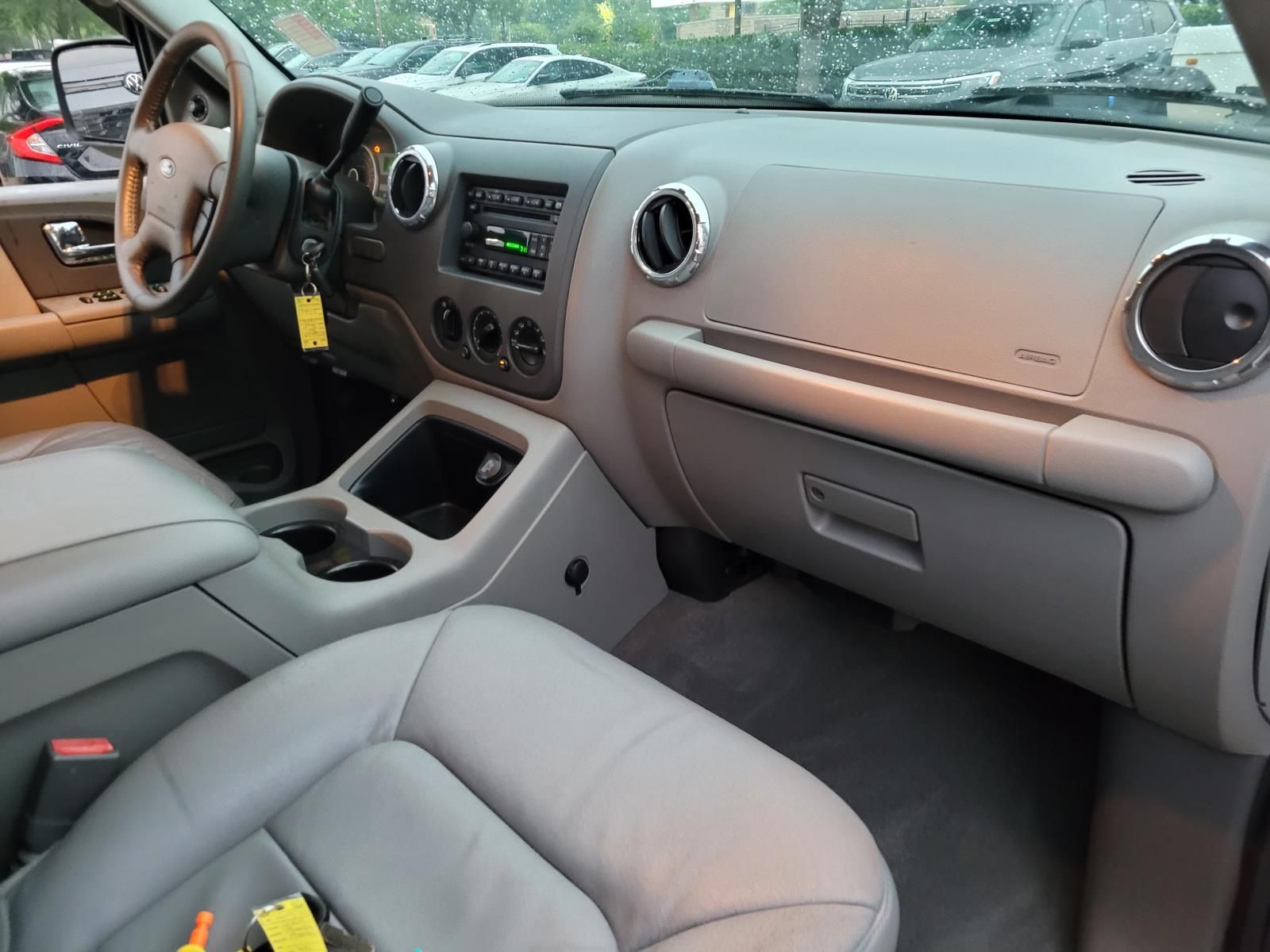 used 2005 Ford Expedition car, priced at $6,750