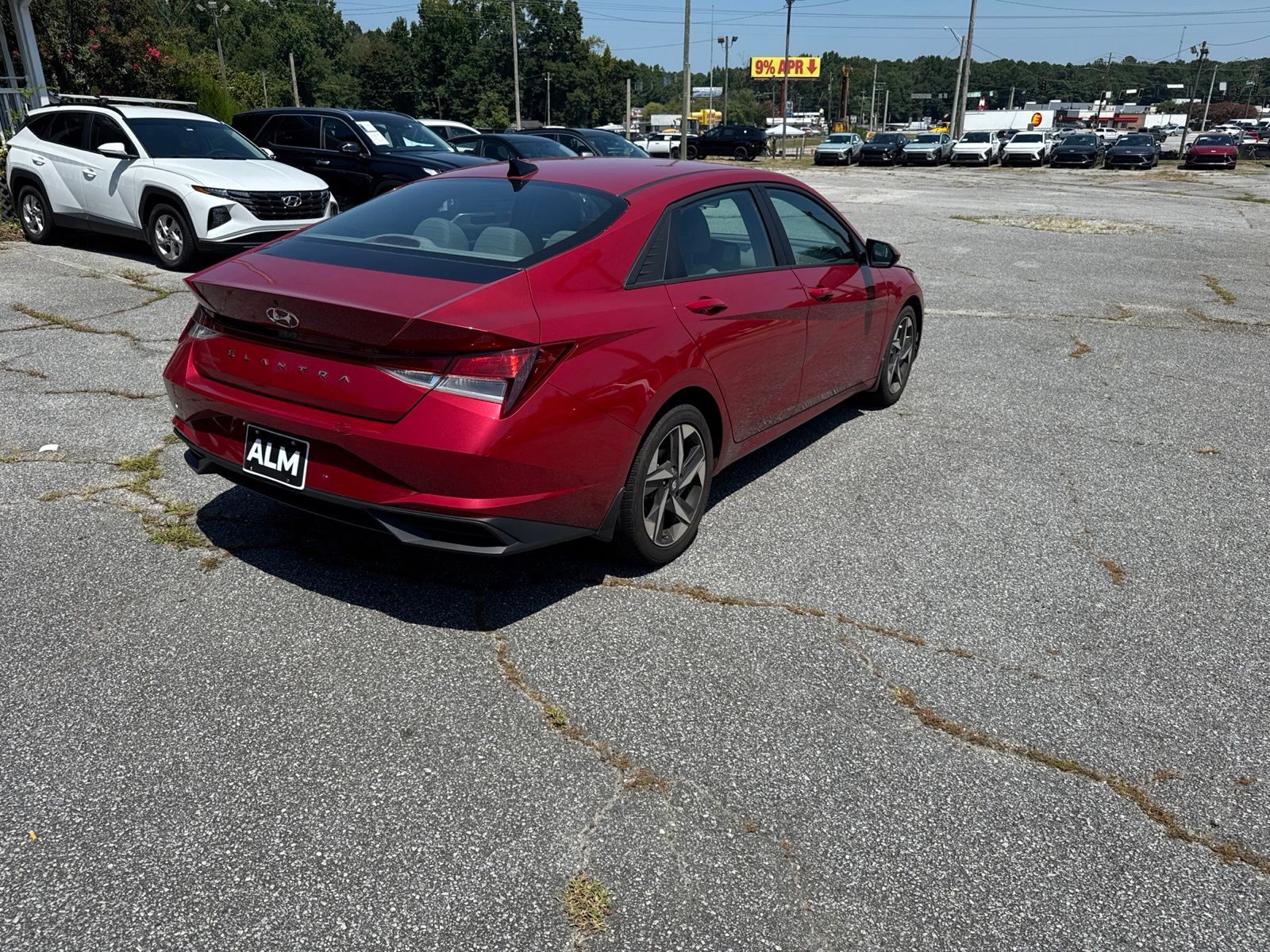 Used 2023 Red Hyundai SEL image 4