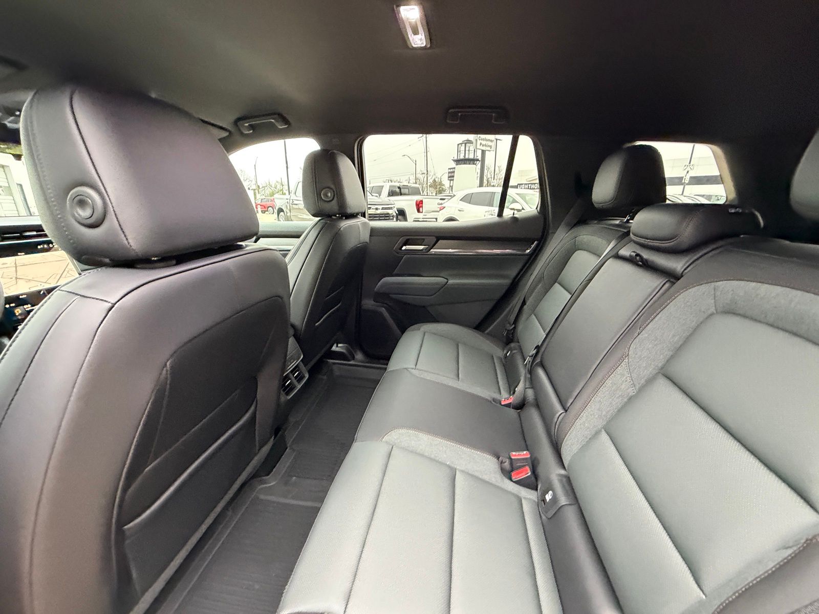 View vehicle photo 5