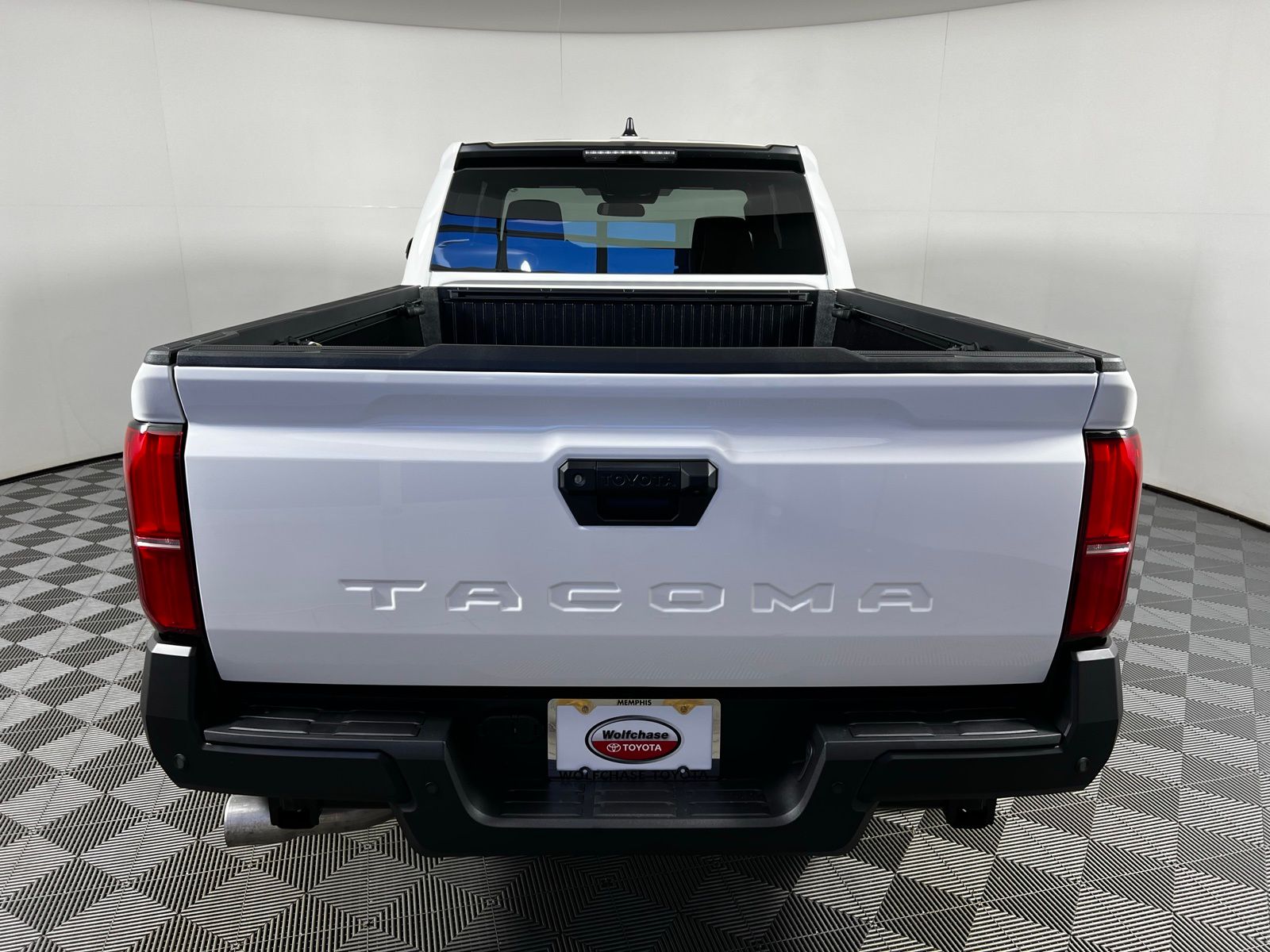 2024 Toyota Tacoma SR 6