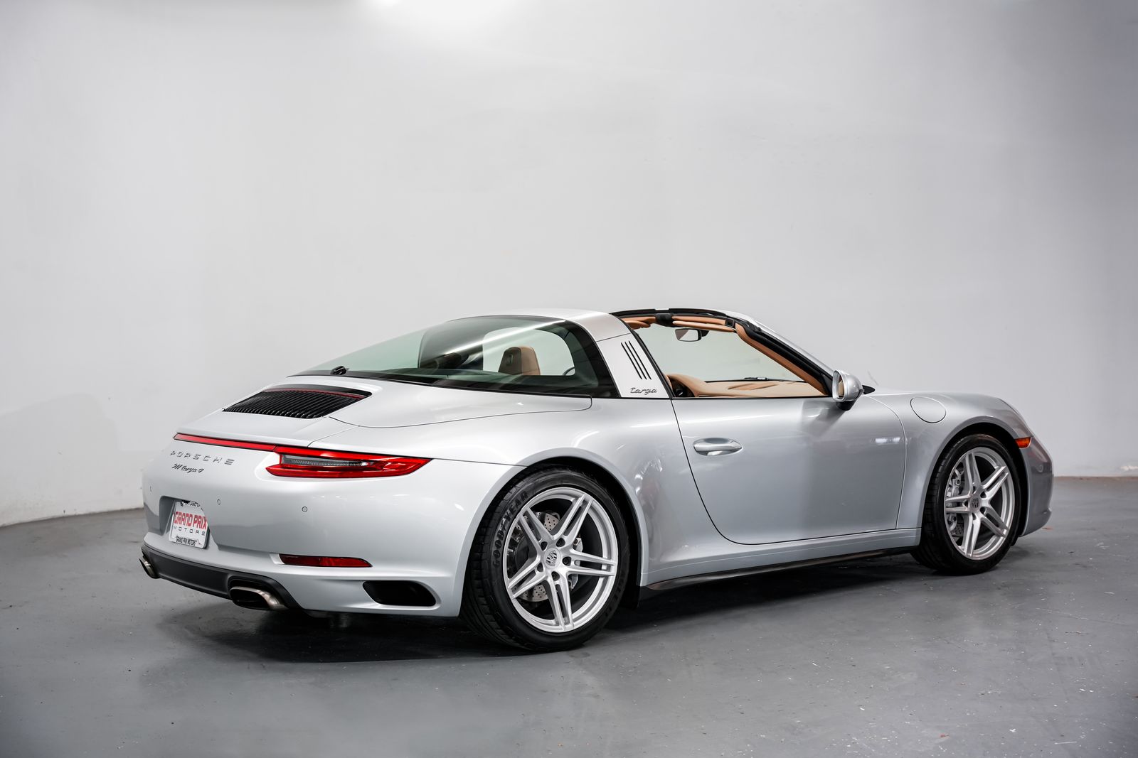2017 Porsche 911 Targa 4 — photo 3
