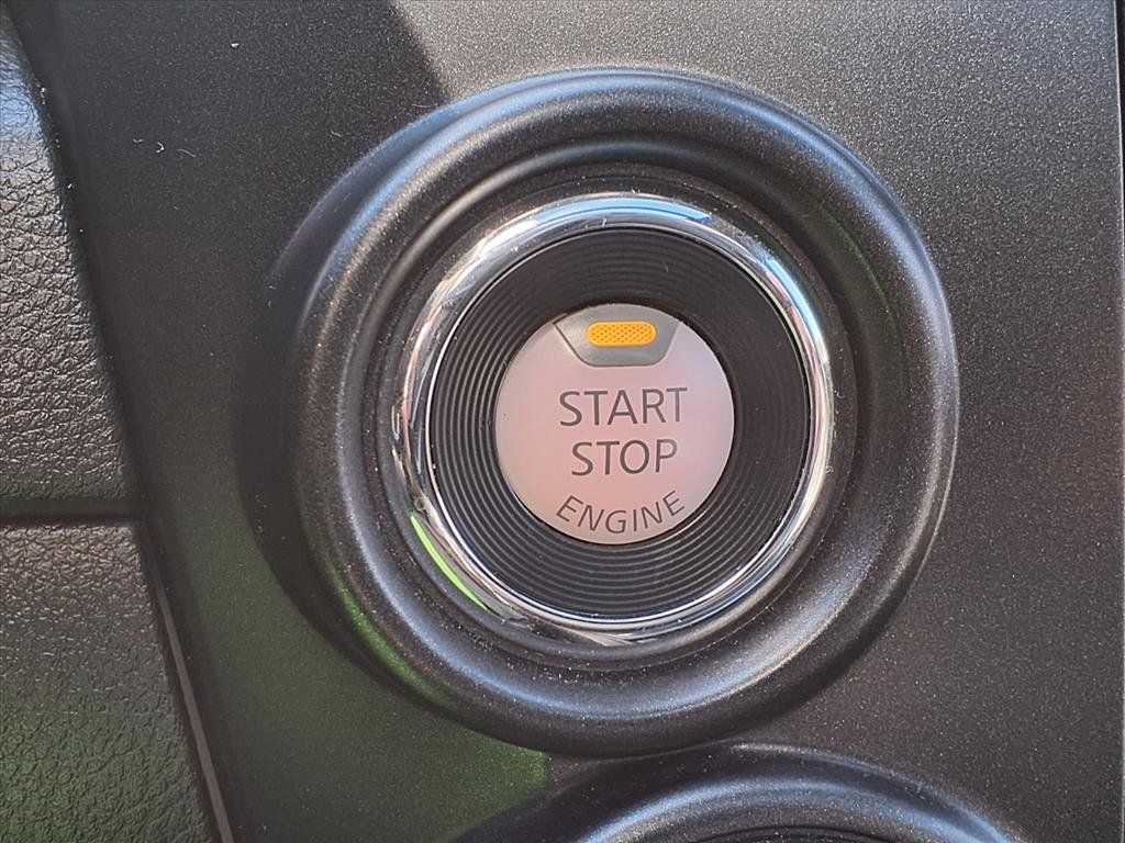 2024 Nissan Titan PRO-4X - 11