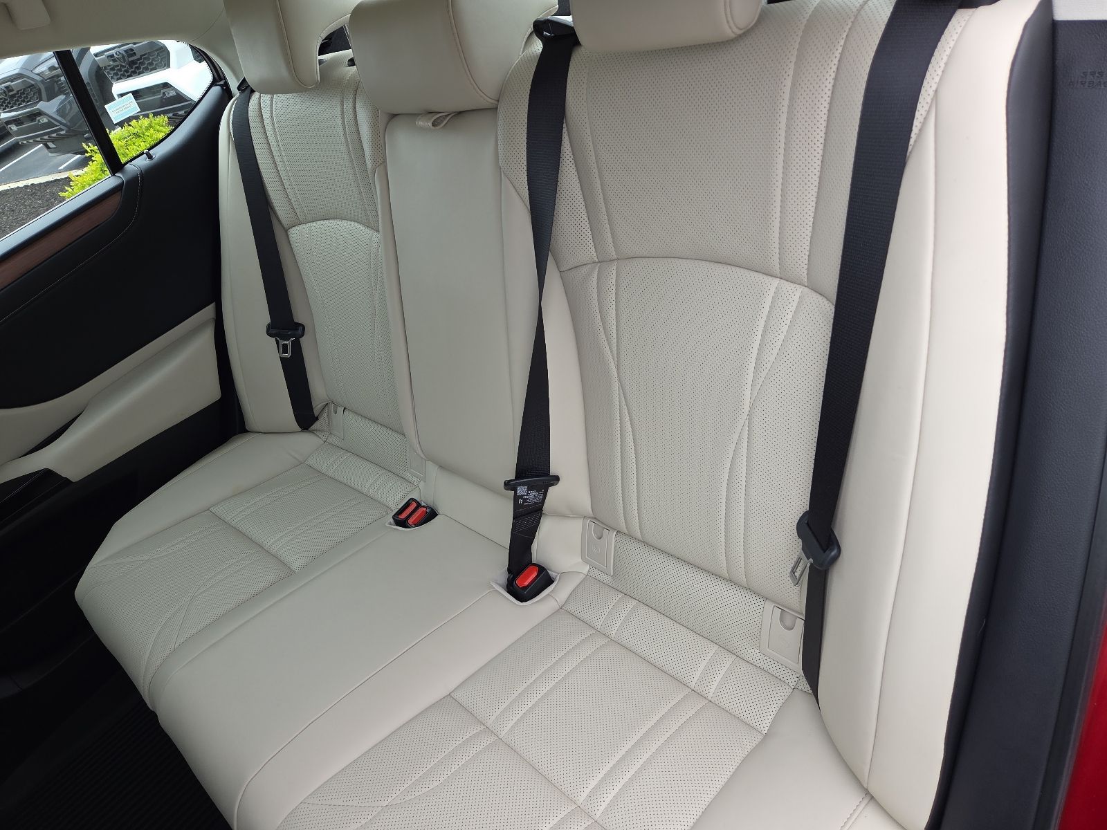 used 2025 Lexus ES car, priced at $47,950