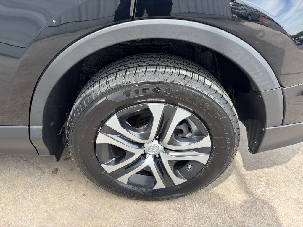 Used Car 2018 Toyota Rav4  Le For Sale Under $25,000 In Austin, Texas