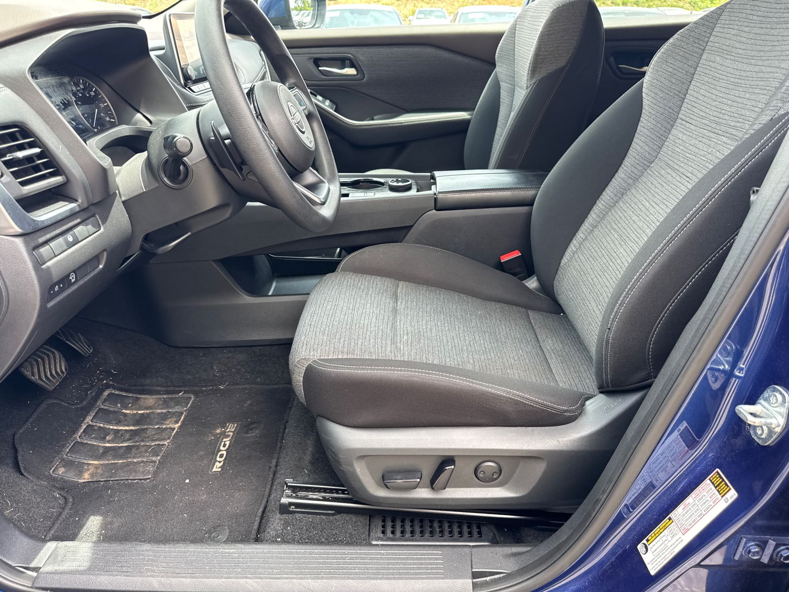 Used 2023 Blue Nissan SV image 9