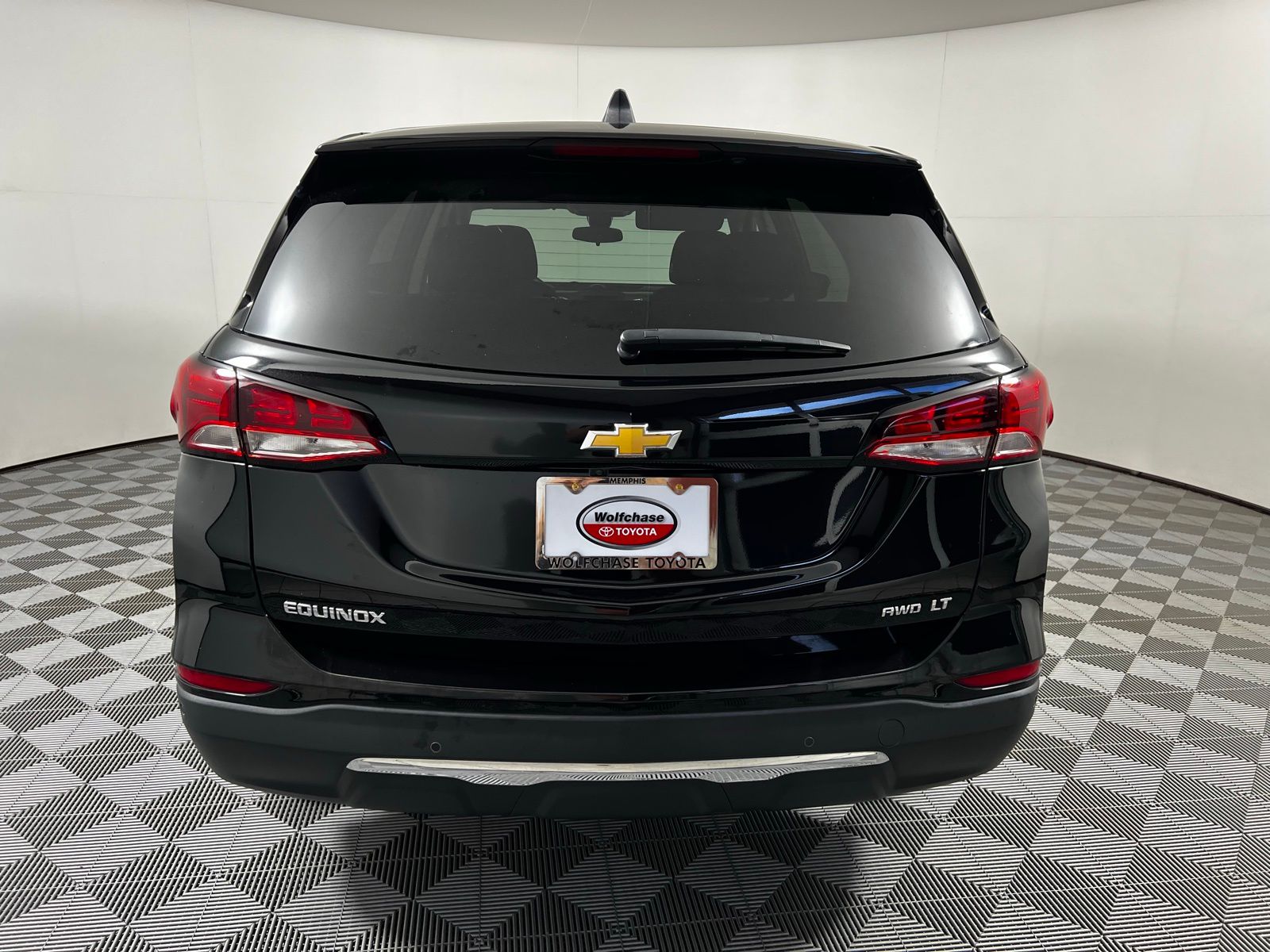 Thumbnail: 2023 Chevrolet Equinox - 6
