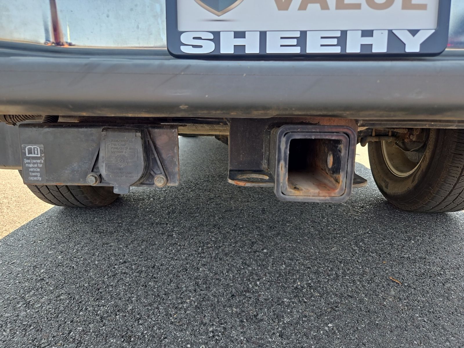 Used 2019 Gray Nissan SV image 27
