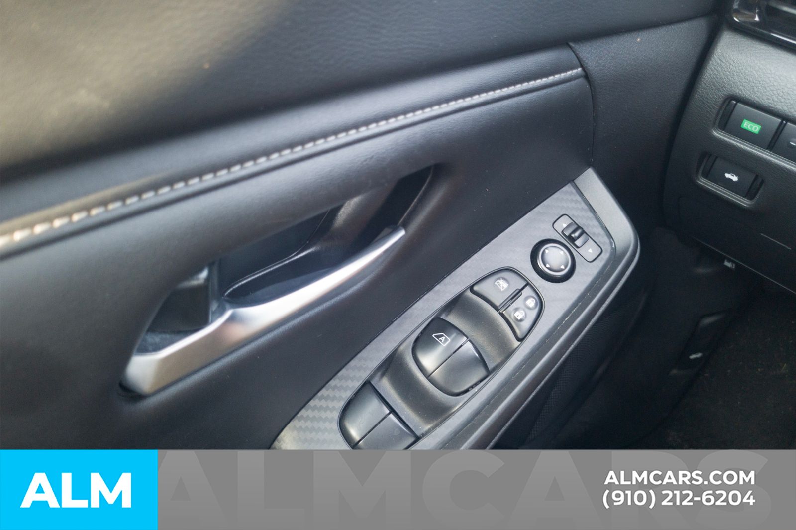 Used 2024 Super Black Nissan SV image 15