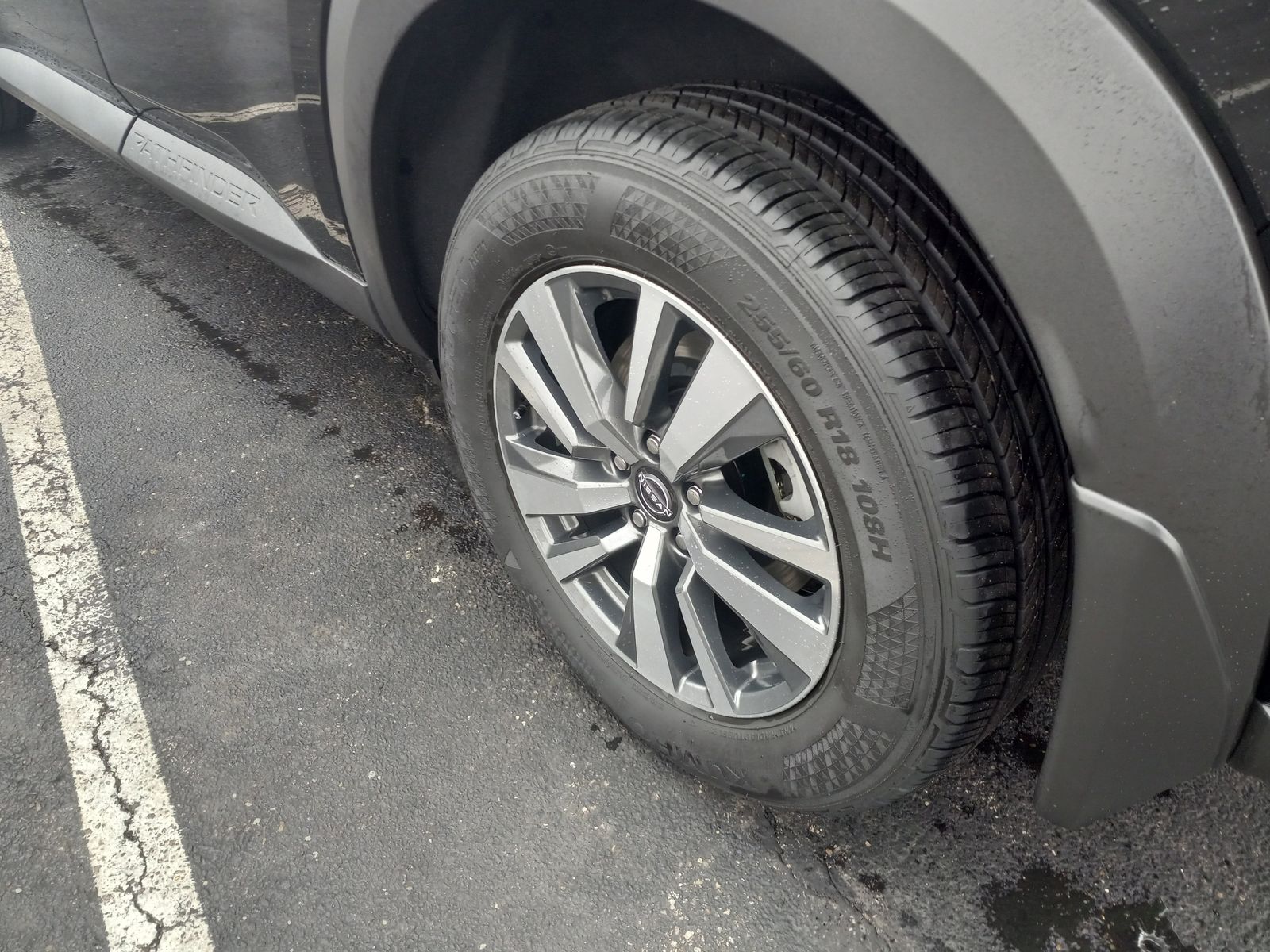 2025 Nissan Pathfinder image 10