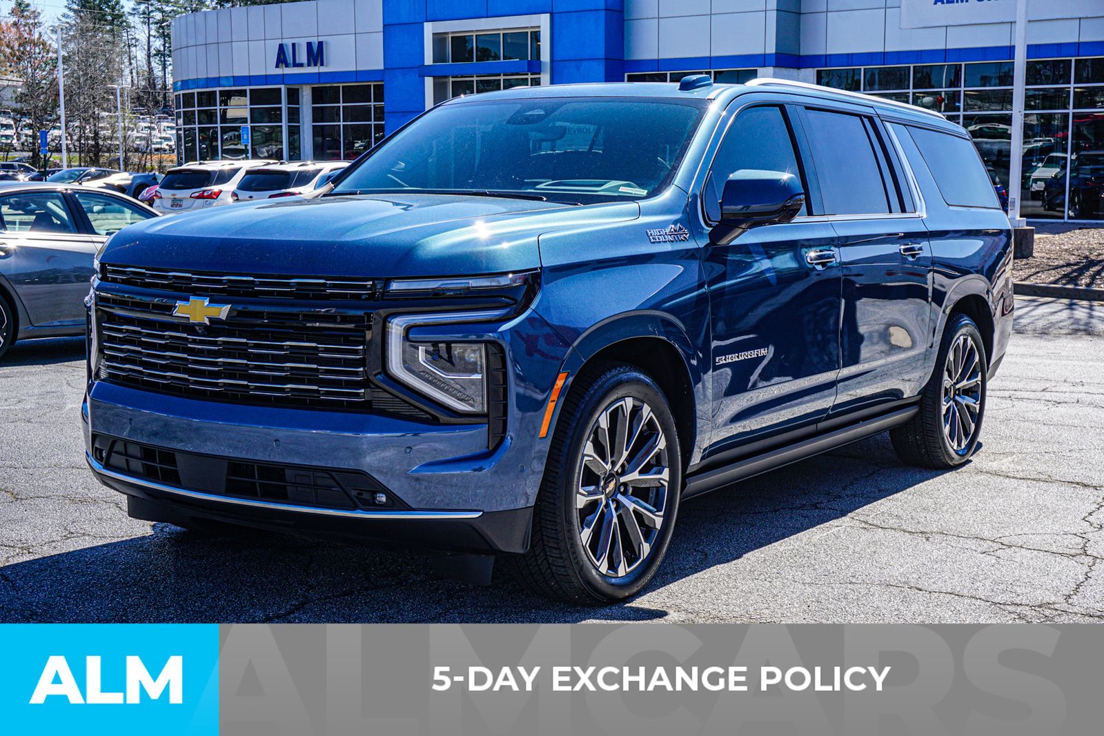 Used 2025 Blue Chevrolet High Country image 5