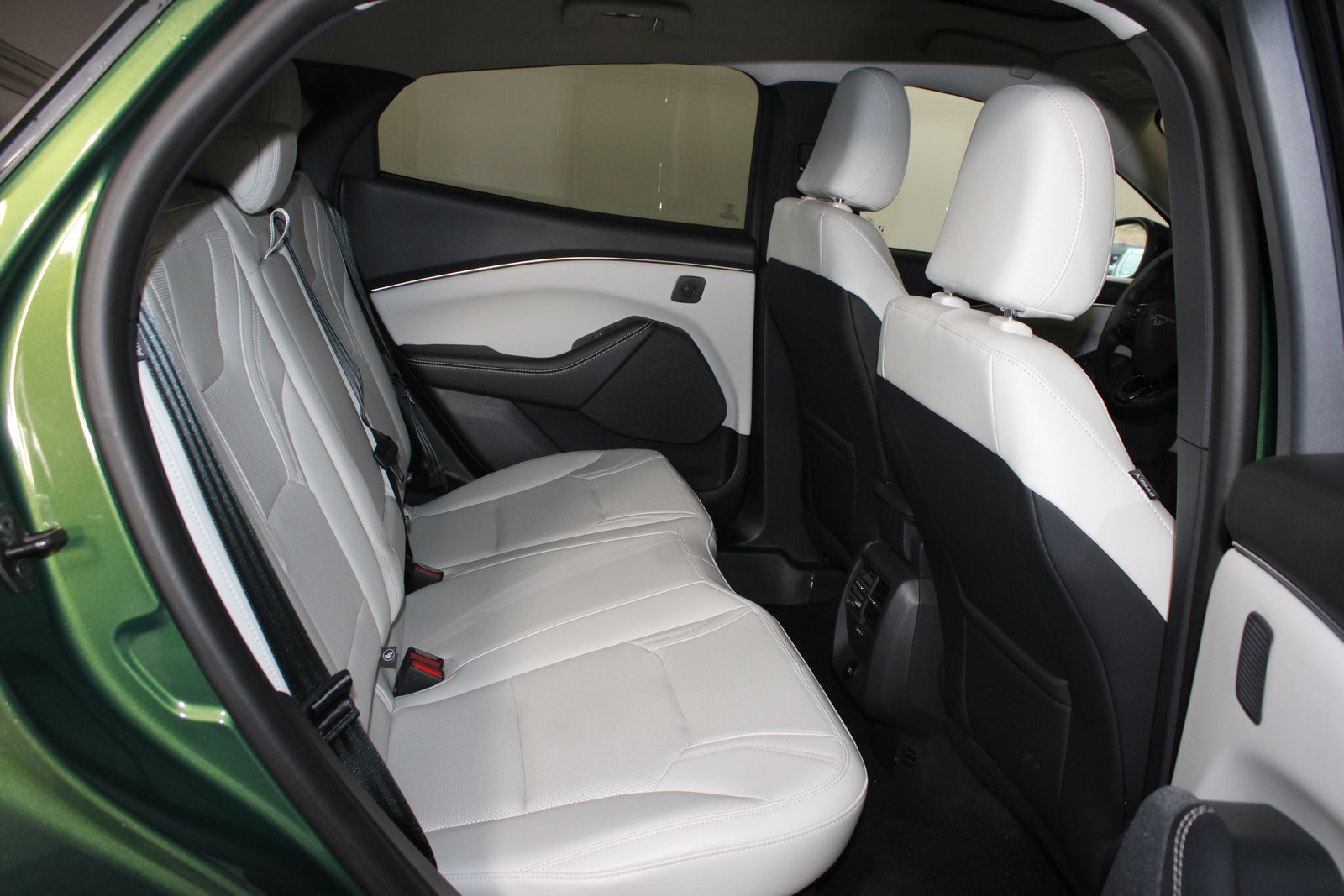 Used 2025 Green Ford Premium image 24