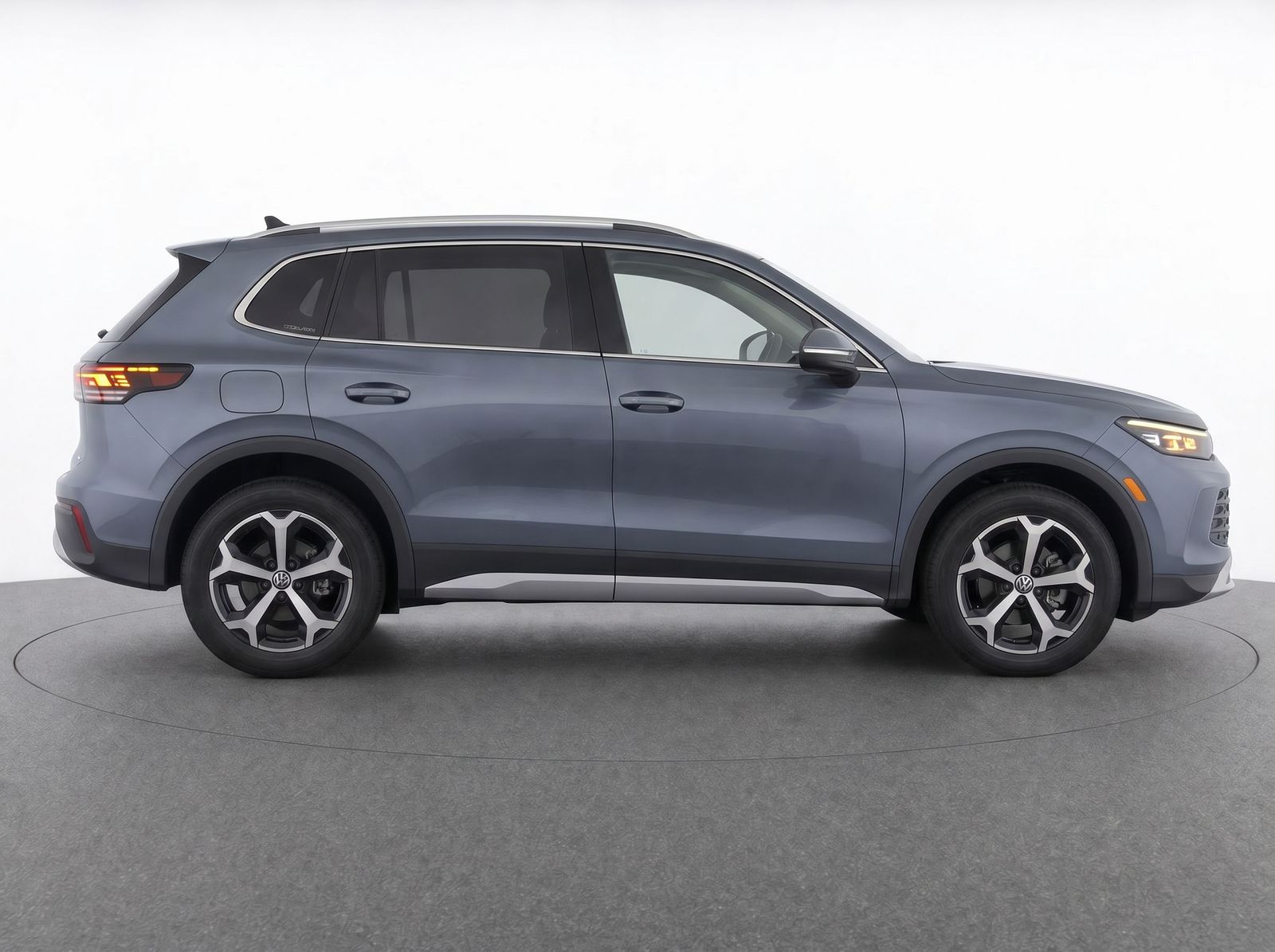 used 2026 Volkswagen Tiguan car, priced at $35,750