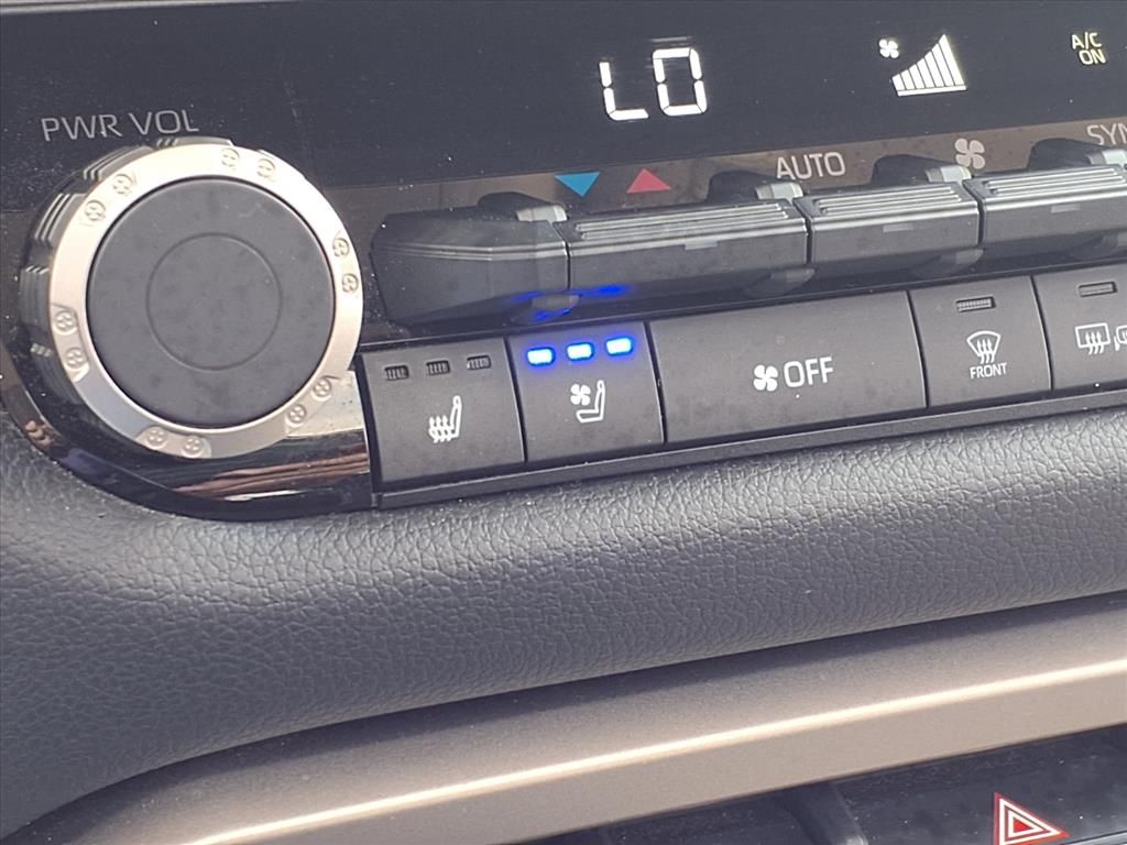 2022 Toyota Tundra Limited Blue at Autostrade