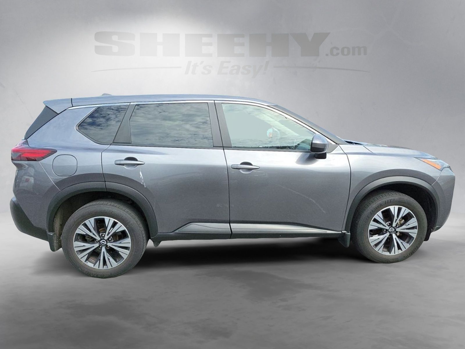 Used 2023 Gray Nissan SV image 10