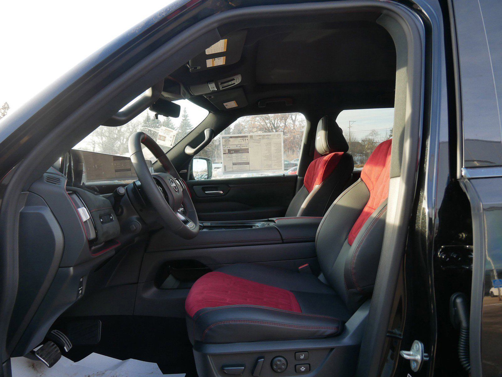 View vehicle photo 5