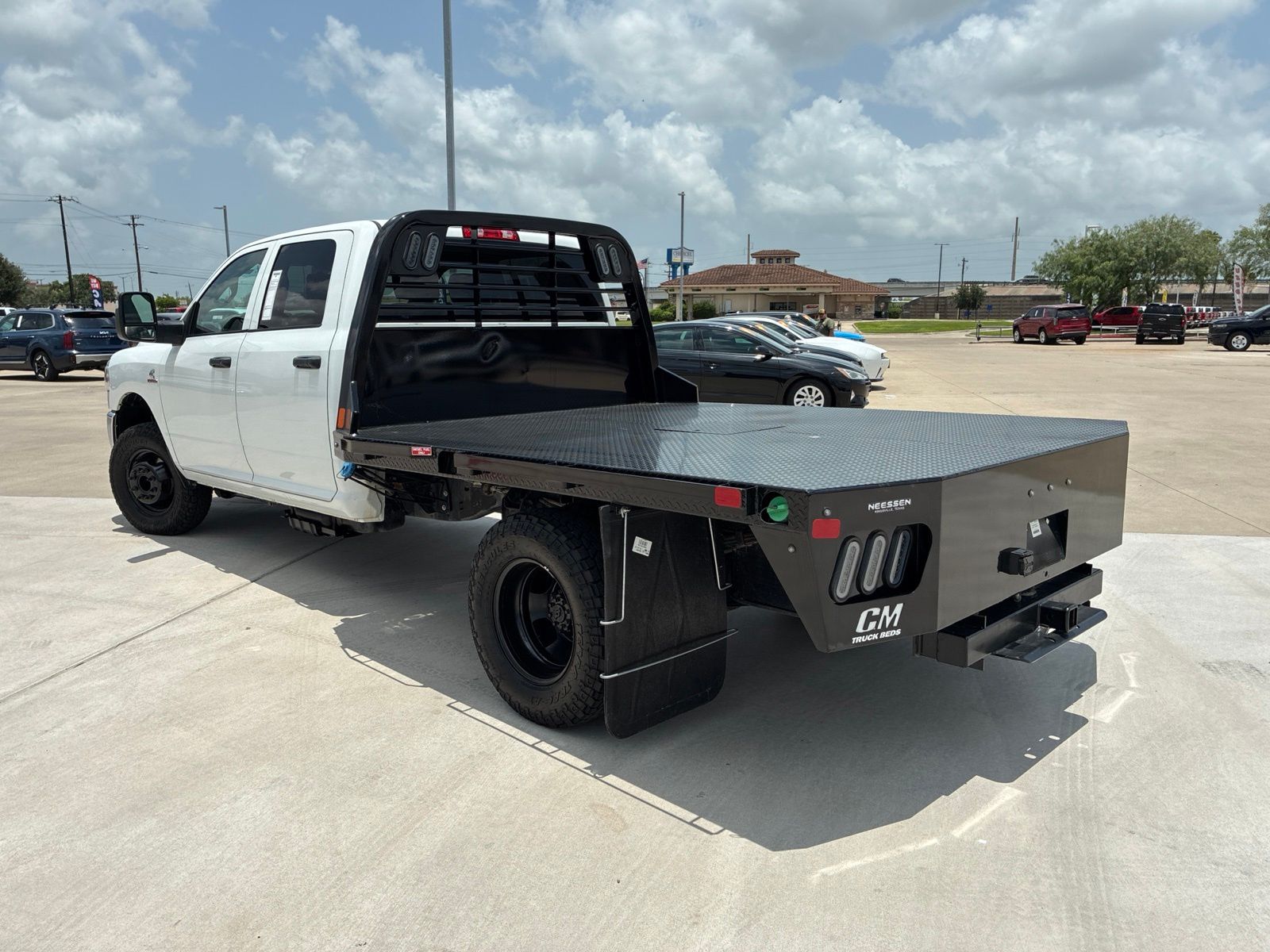 View vehicle photo 5