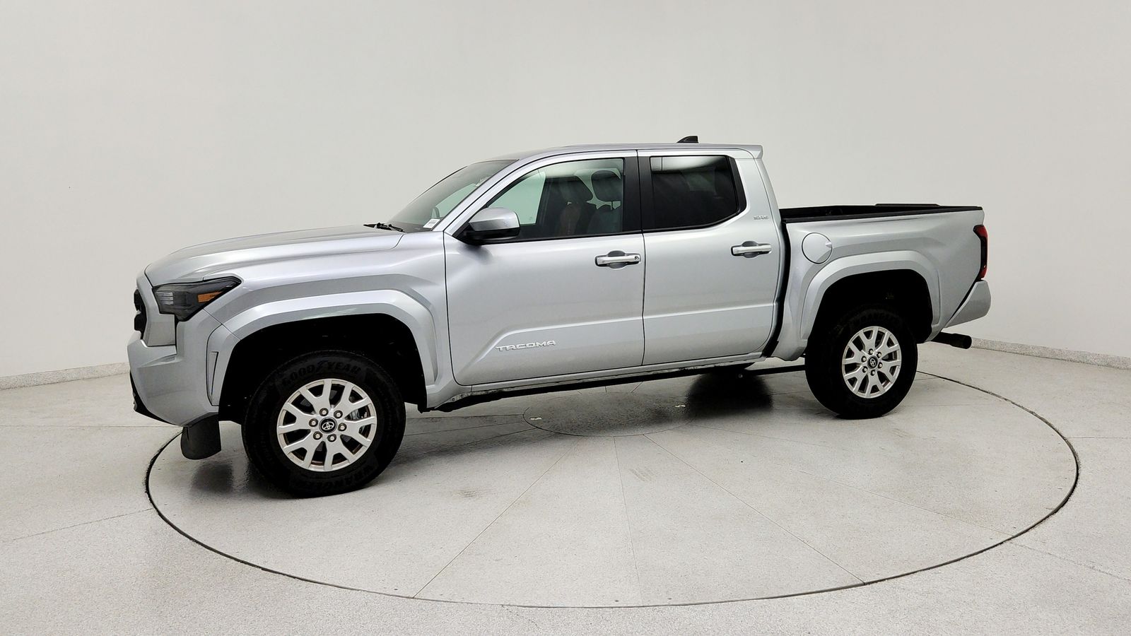 Used 2026 Silver Toyota SR5 image 3